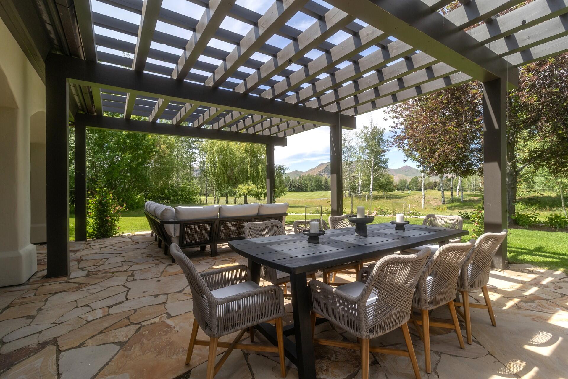 Blaine County, Idaho 83333, United States, 4 Bedrooms Bedrooms, ,5 BathroomsBathrooms,Residential,Active,165525