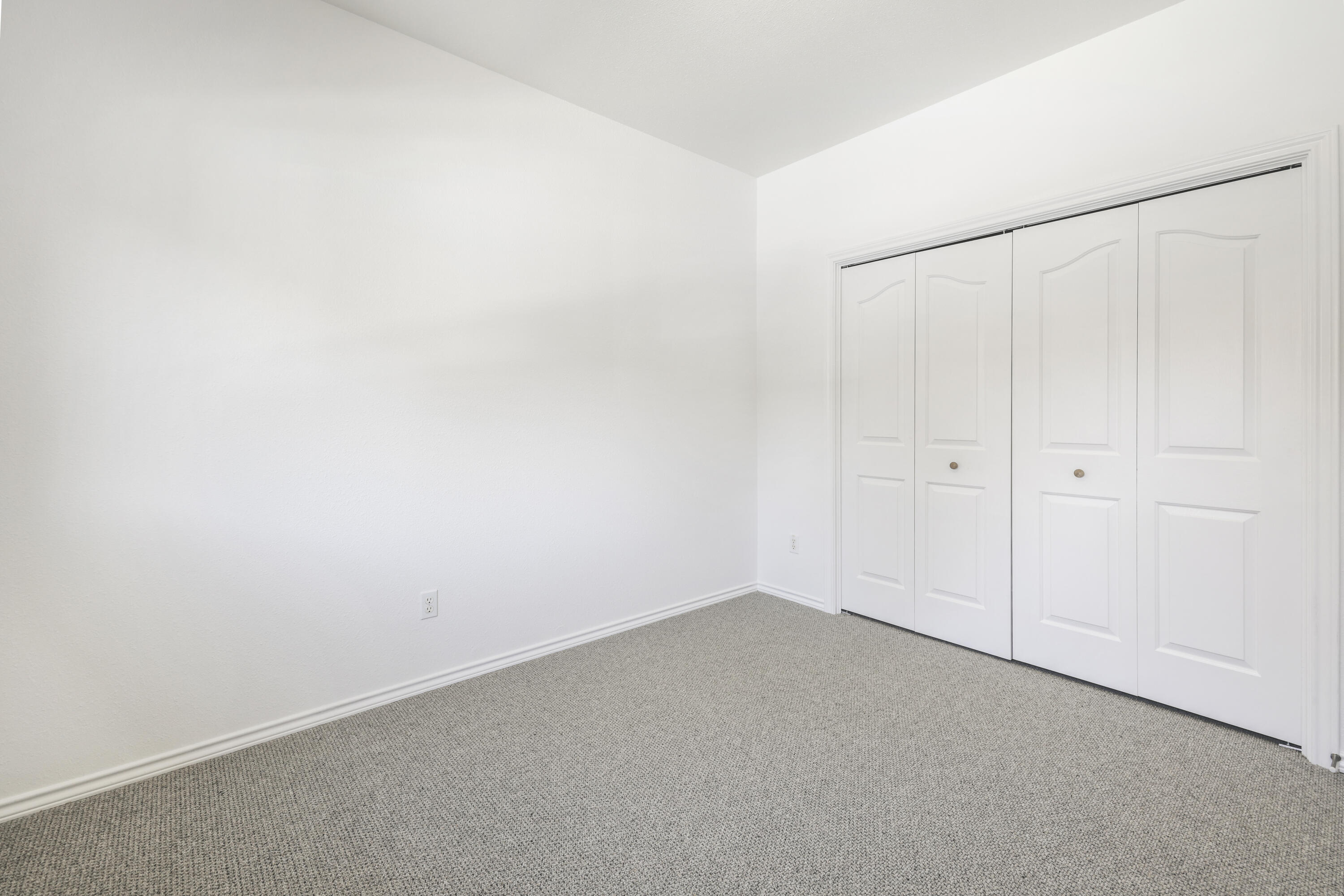 Hailey, Idaho 83333, United States, 2 Bedrooms Bedrooms, ,2 BathroomsBathrooms,Residential,Pending,56138