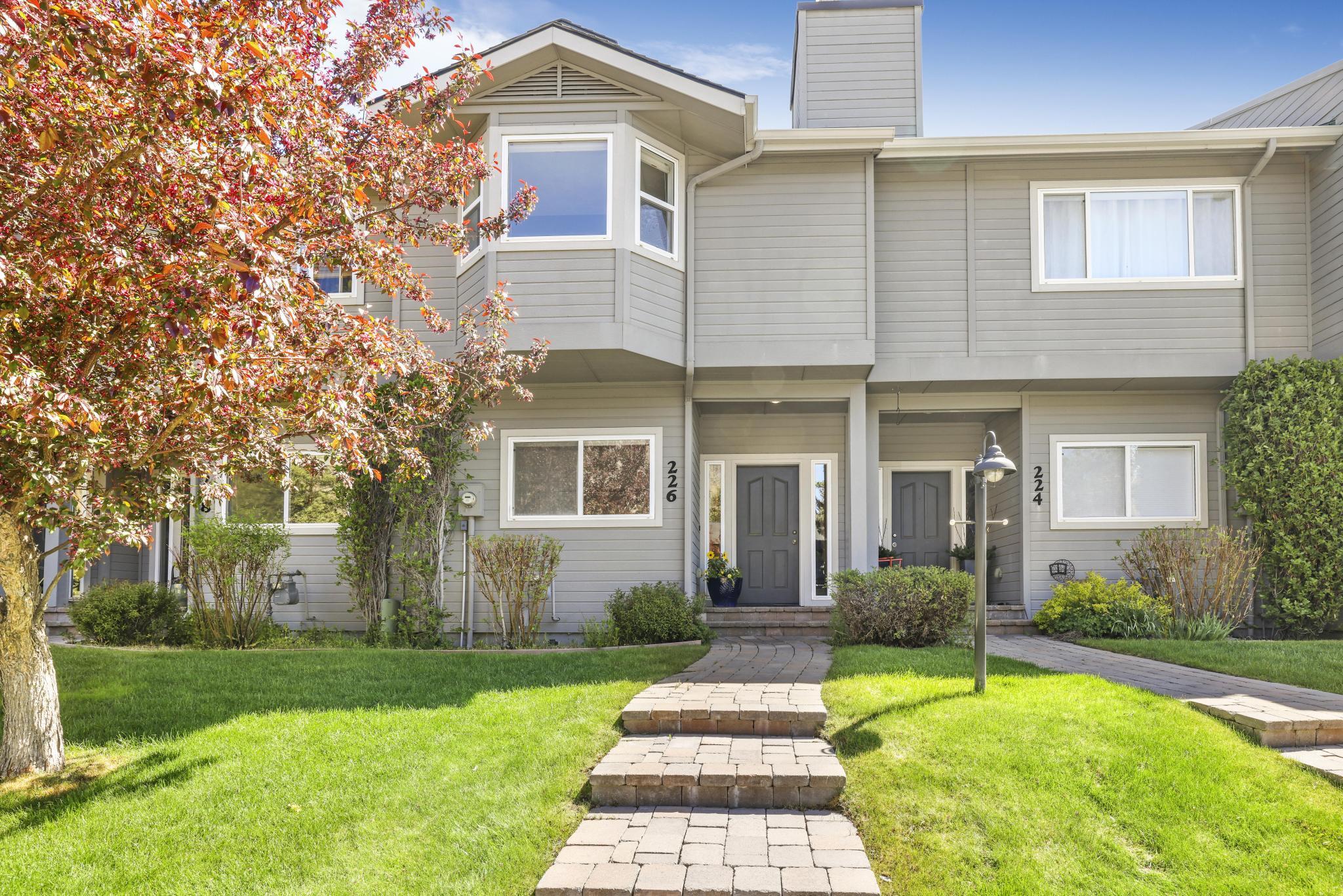 Hailey, Idaho 83333, United States, 2 Bedrooms Bedrooms, ,2 BathroomsBathrooms,Residential,Pending,56138