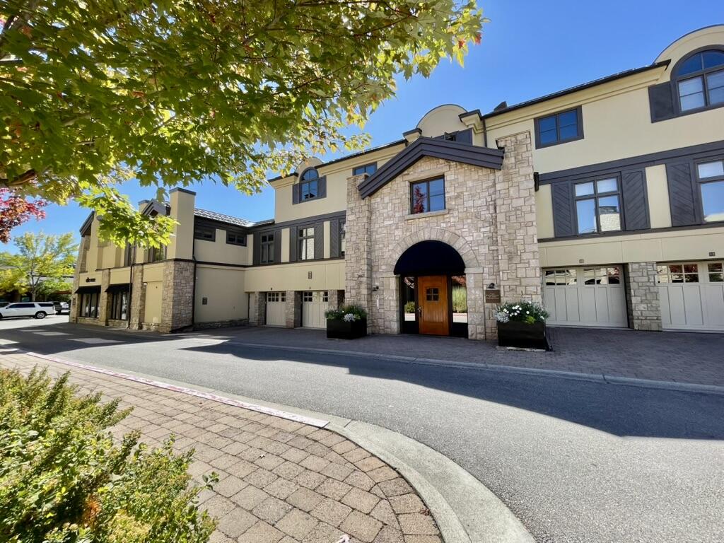 Front Entrance Colonade