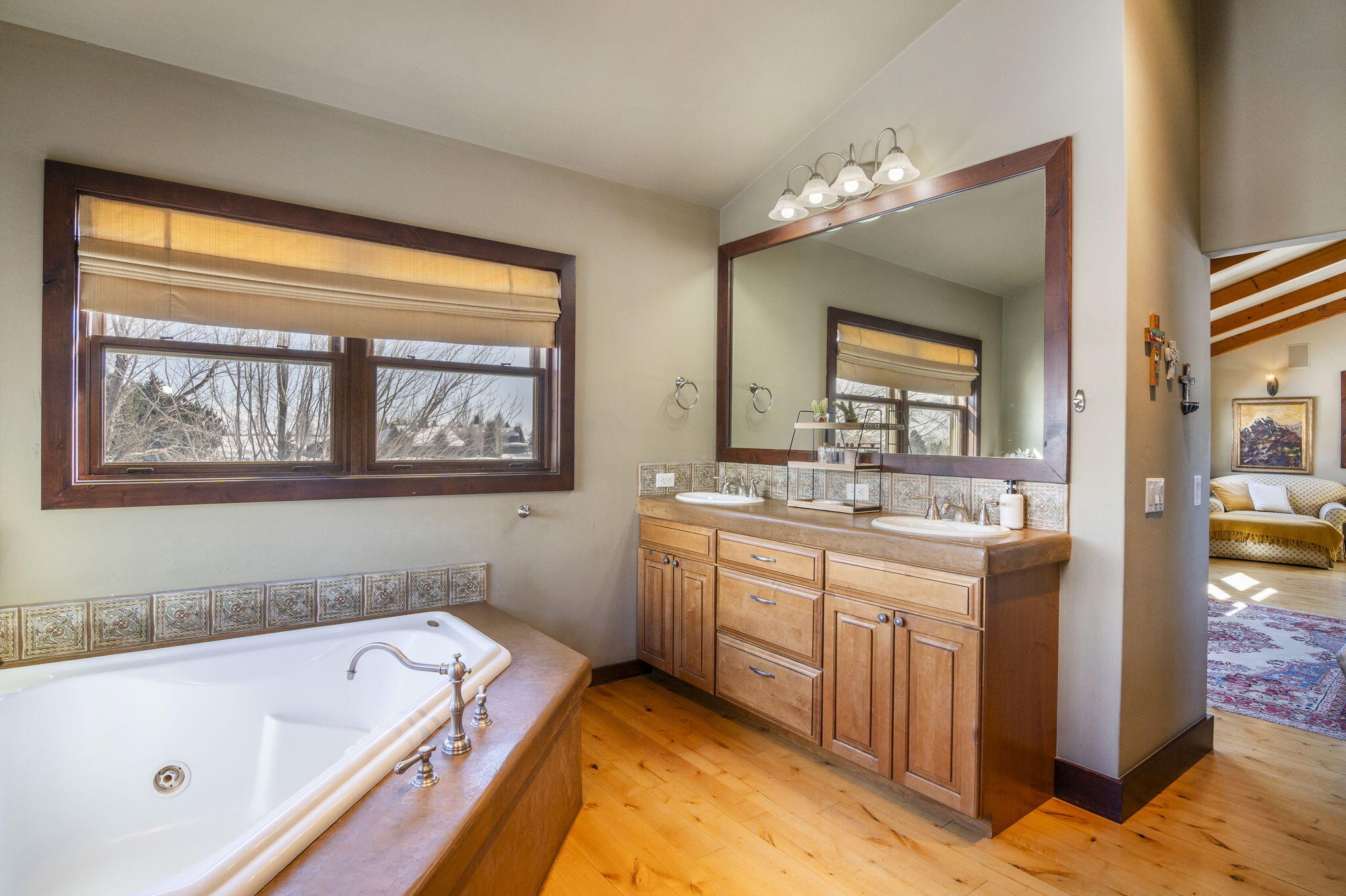 24-web-or-mls-113-Equus-Loop-22