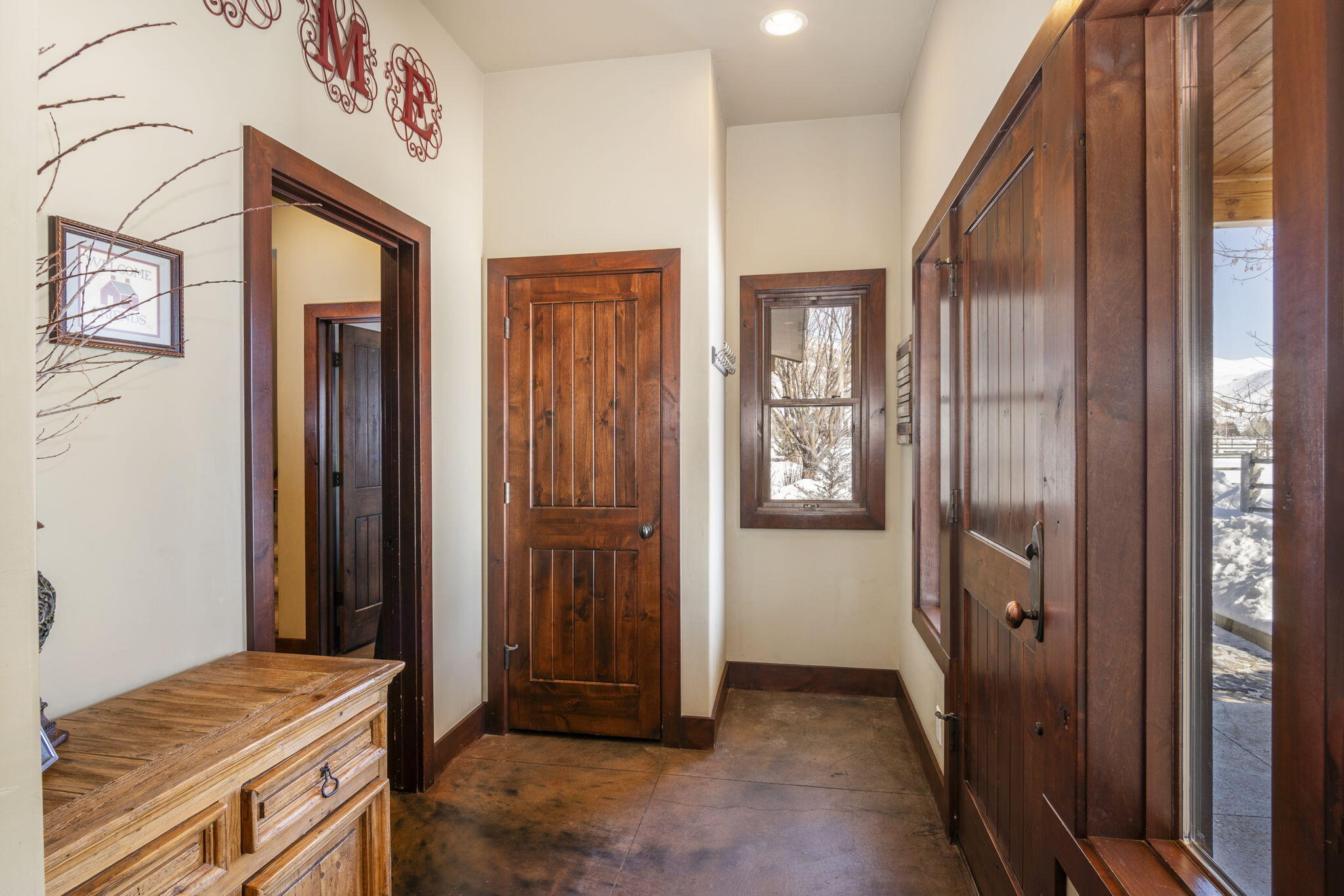 2-web-or-mls-113-Equus-Loop-14