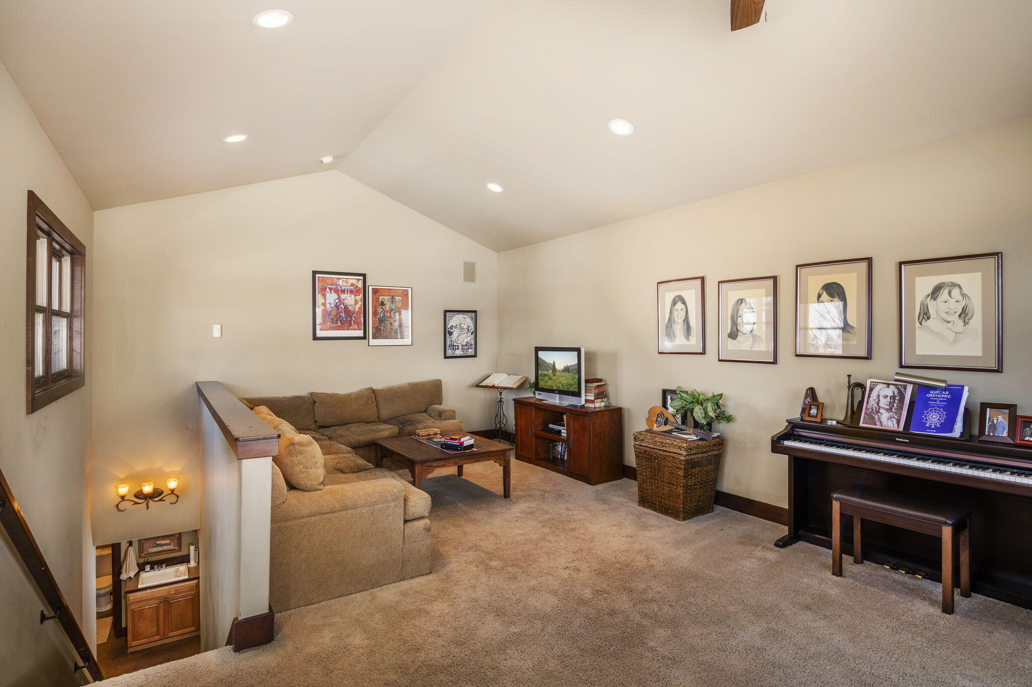 19-web-or-mls-113-Equus-Loop-18