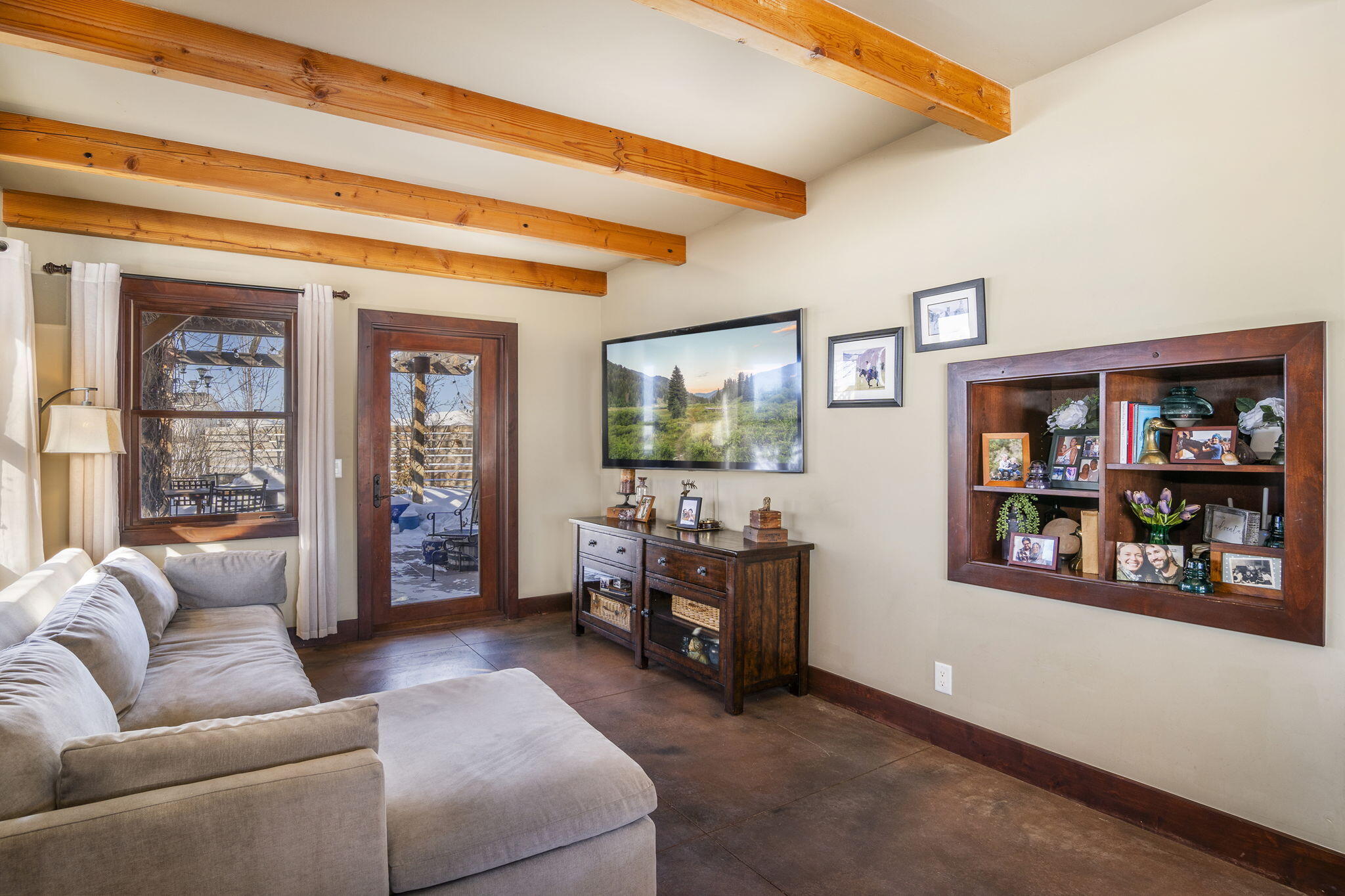 10-web-or-mls-113-Equus-Loop-06