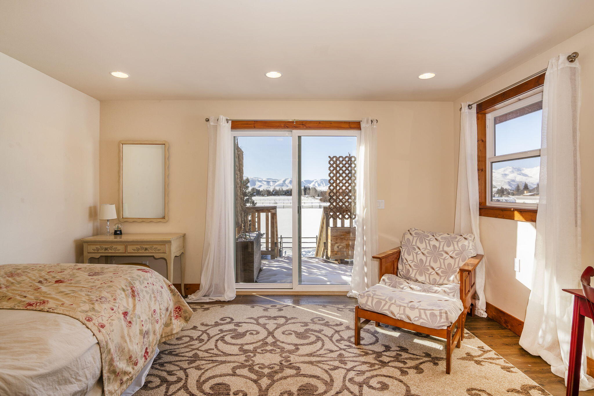 31-web-or-mls-113-Equus-Loop-30