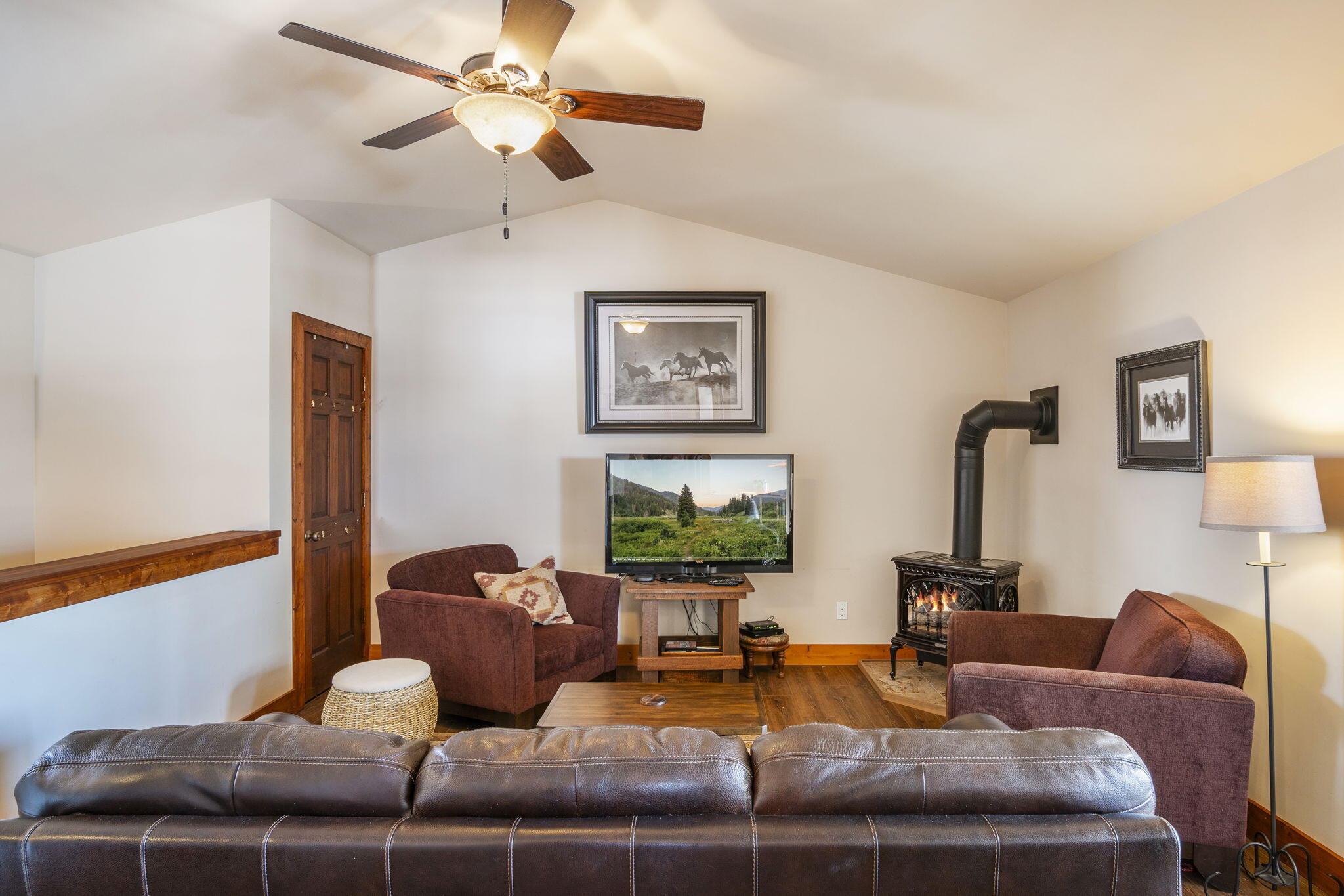 30-web-or-mls-113-Equus-Loop-29