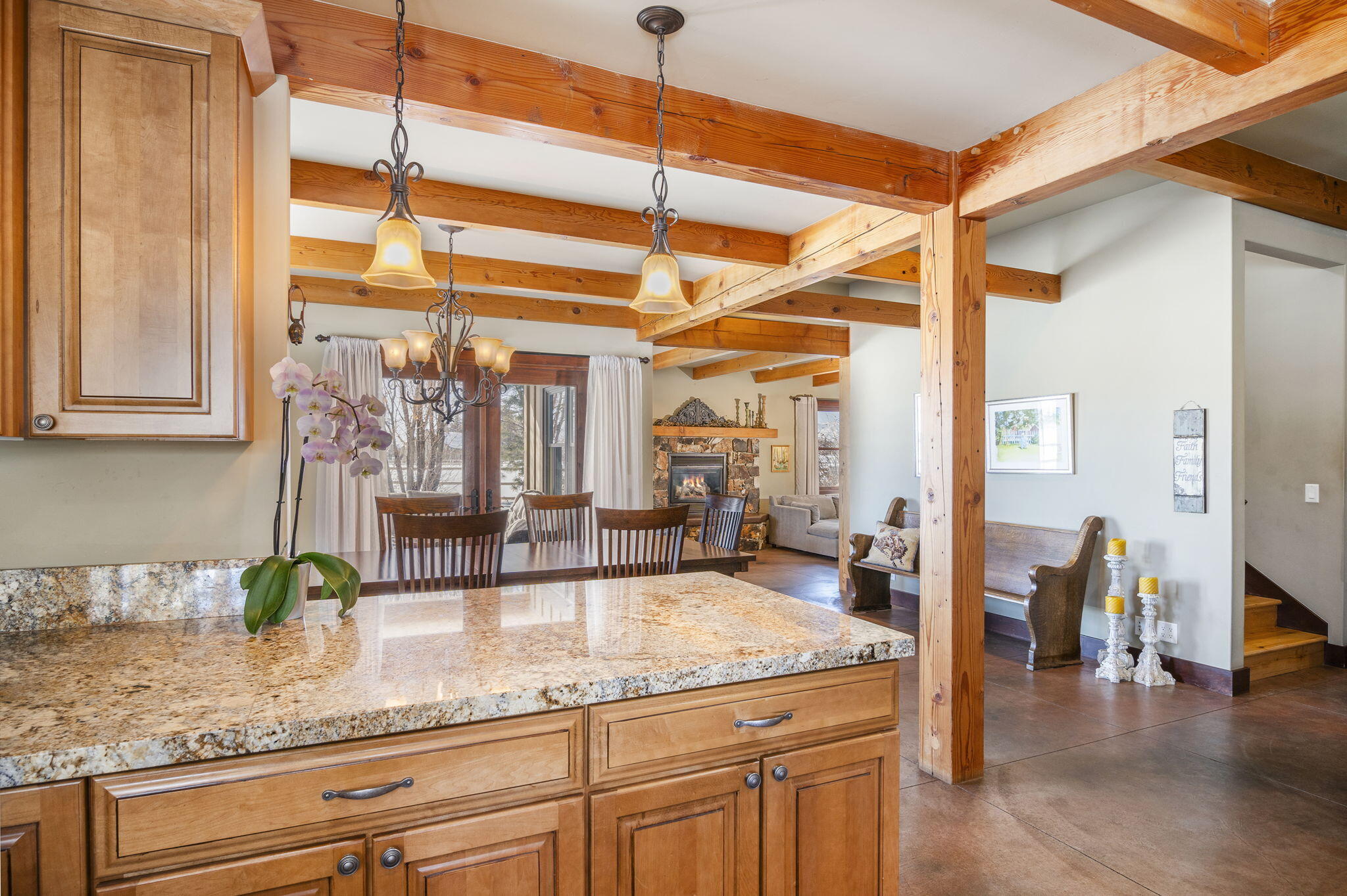 6-web-or-mls-113-Equus-Loop-13