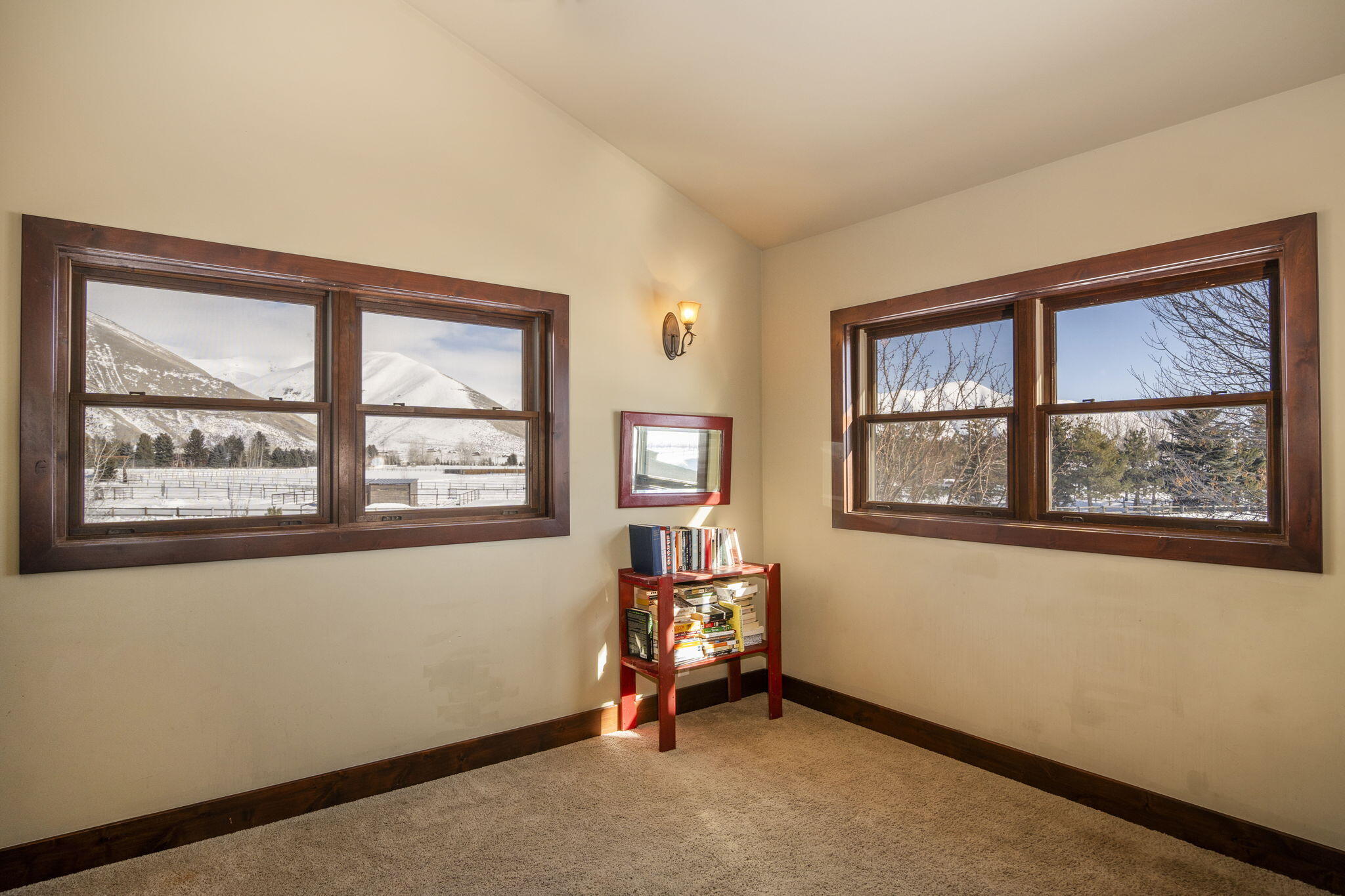 21-web-or-mls-113-Equus-Loop-20