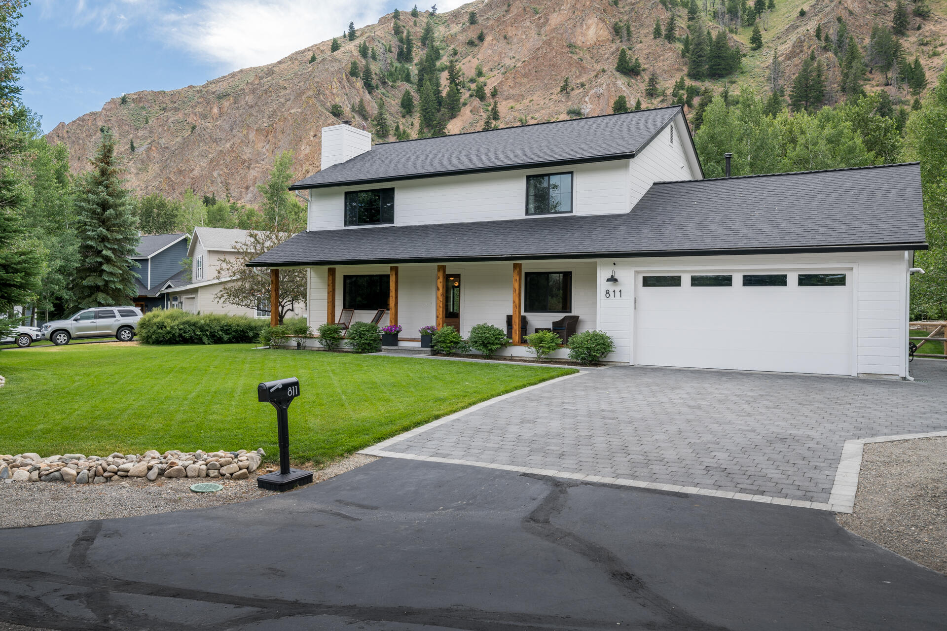 811 Angela Dr, Hailey, Idaho image 1