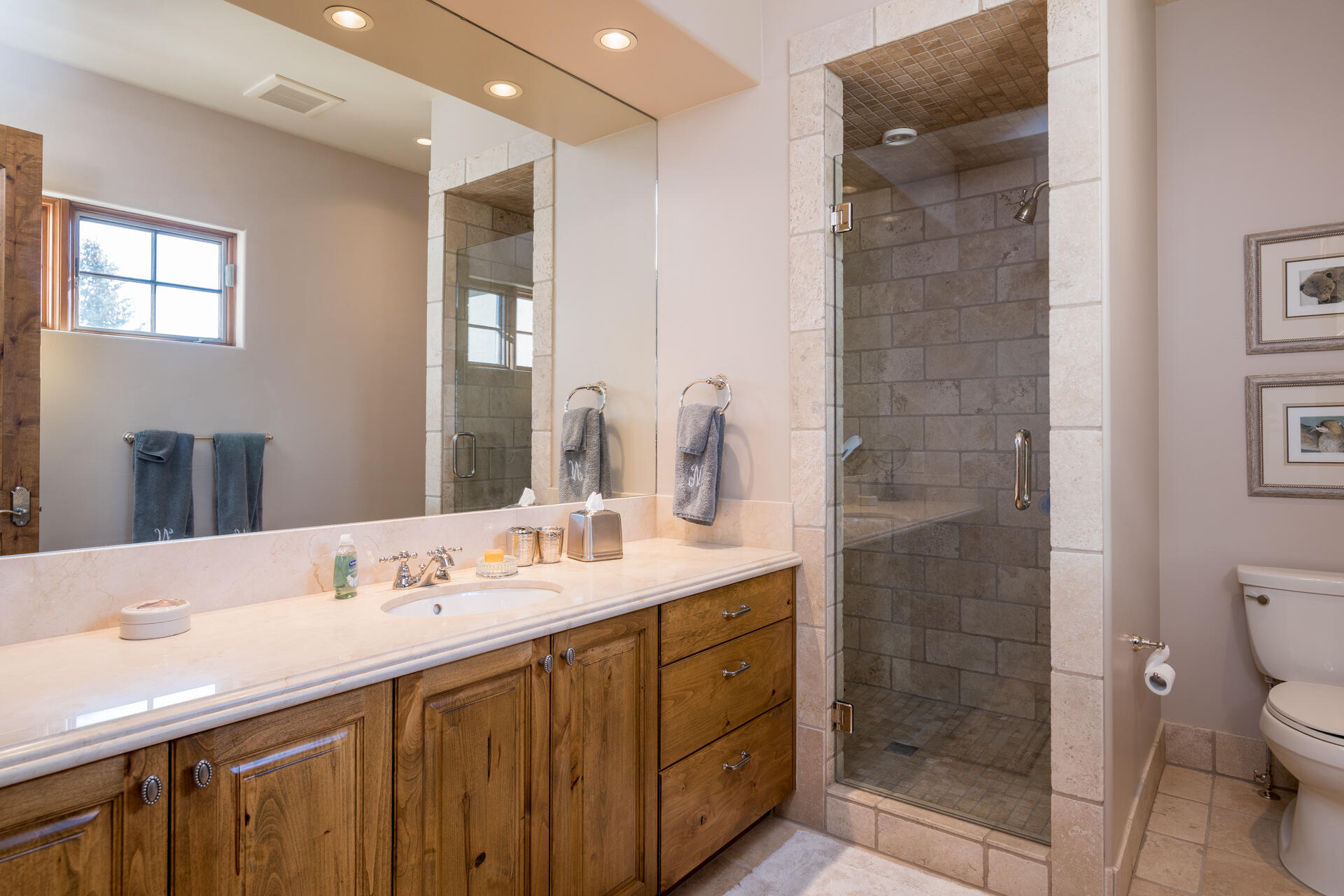 Blaine County, Idaho 83333, United States, 5 Bedrooms Bedrooms, ,6 BathroomsBathrooms,Residential,Pending,68411