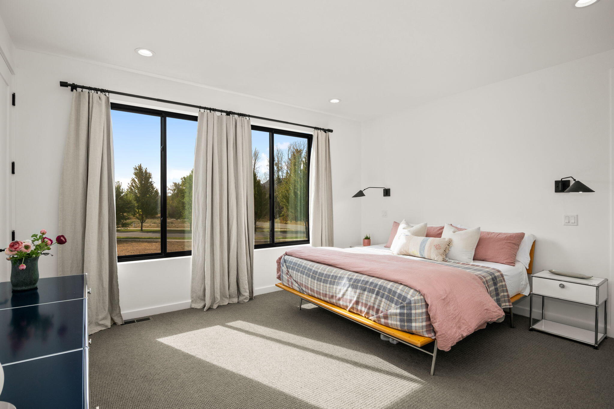 11-Spacious Primary Suite