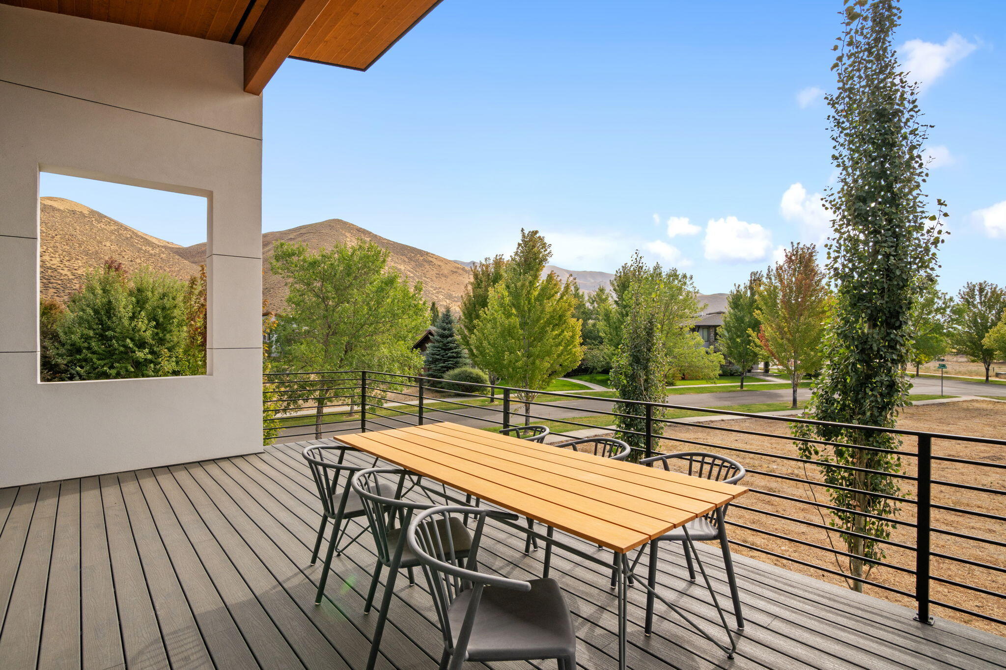 Hailey, Idaho 83333, United States, 3 Bedrooms Bedrooms, ,3 BathroomsBathrooms,Residential,Active,217108