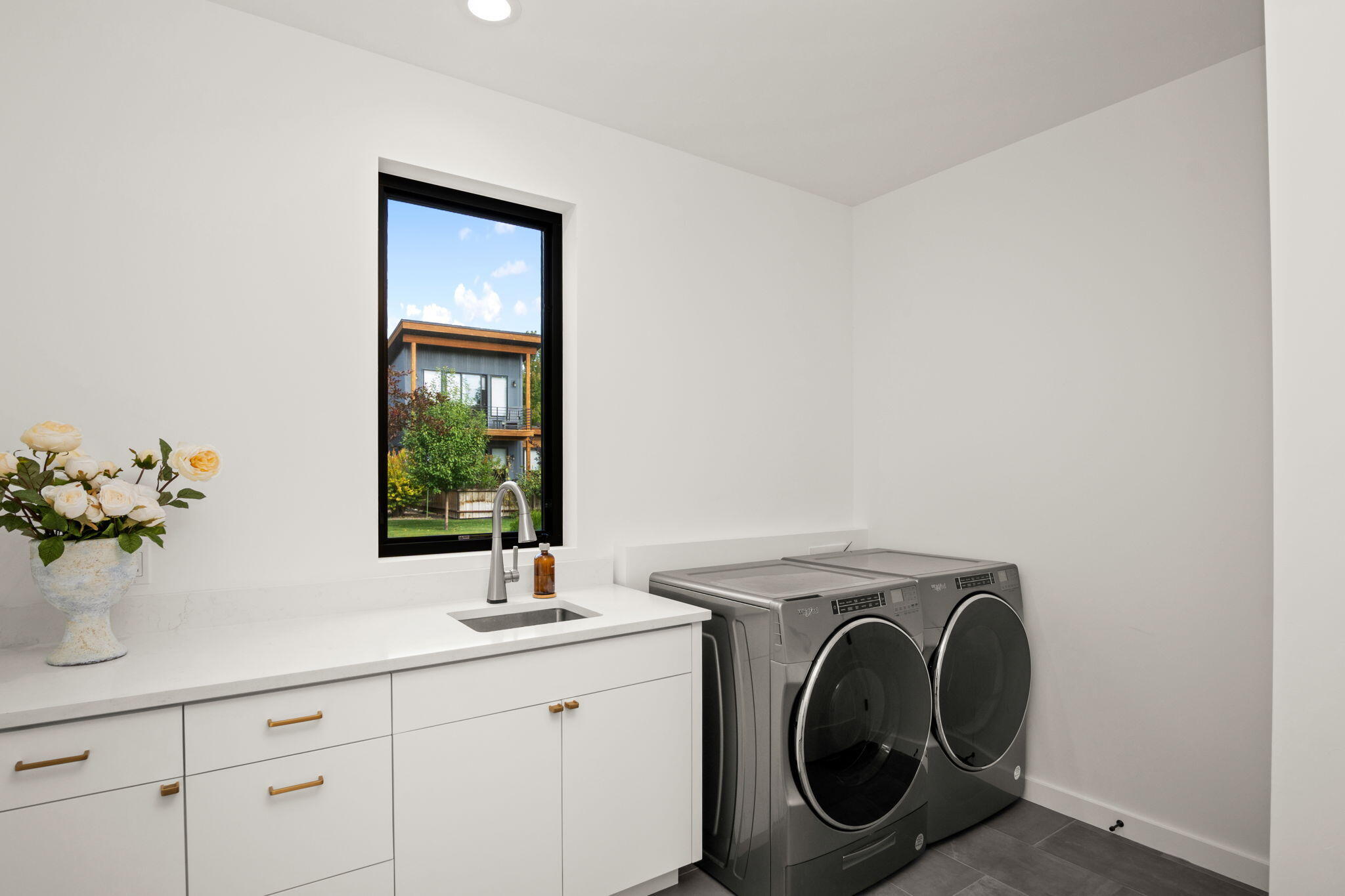 Hailey, Idaho 83333, United States, 3 Bedrooms Bedrooms, ,3 BathroomsBathrooms,Residential,Active,217108