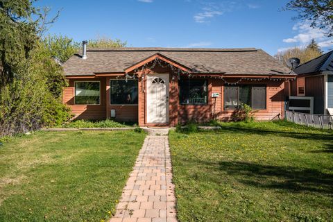 Photo of 115 E Pine St, Hailey, ID 83333 (MLS # 26-334342)