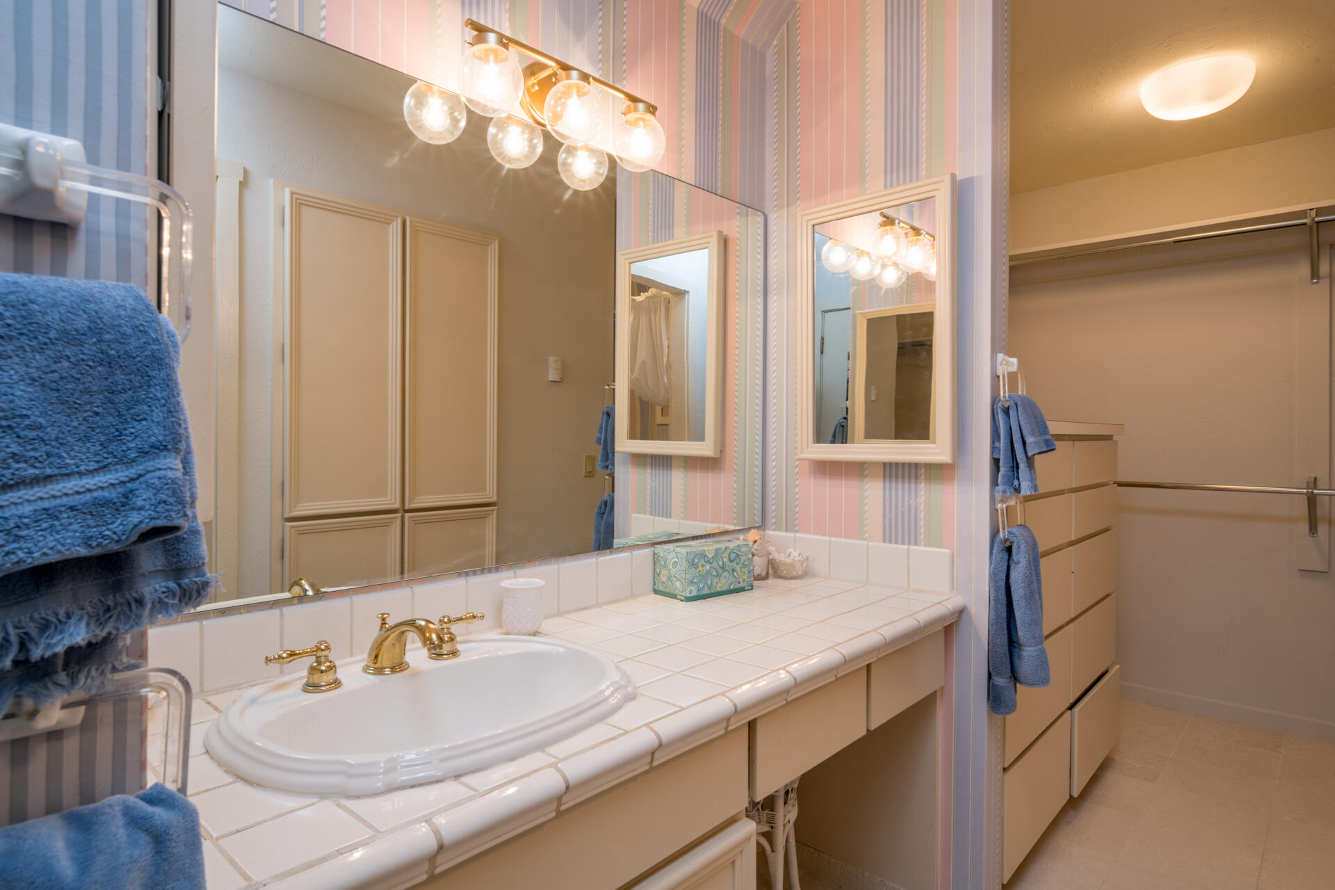 Blaine County, Idaho 83333, United States, 3 Bedrooms Bedrooms, ,2 BathroomsBathrooms,Residential,Active,92816