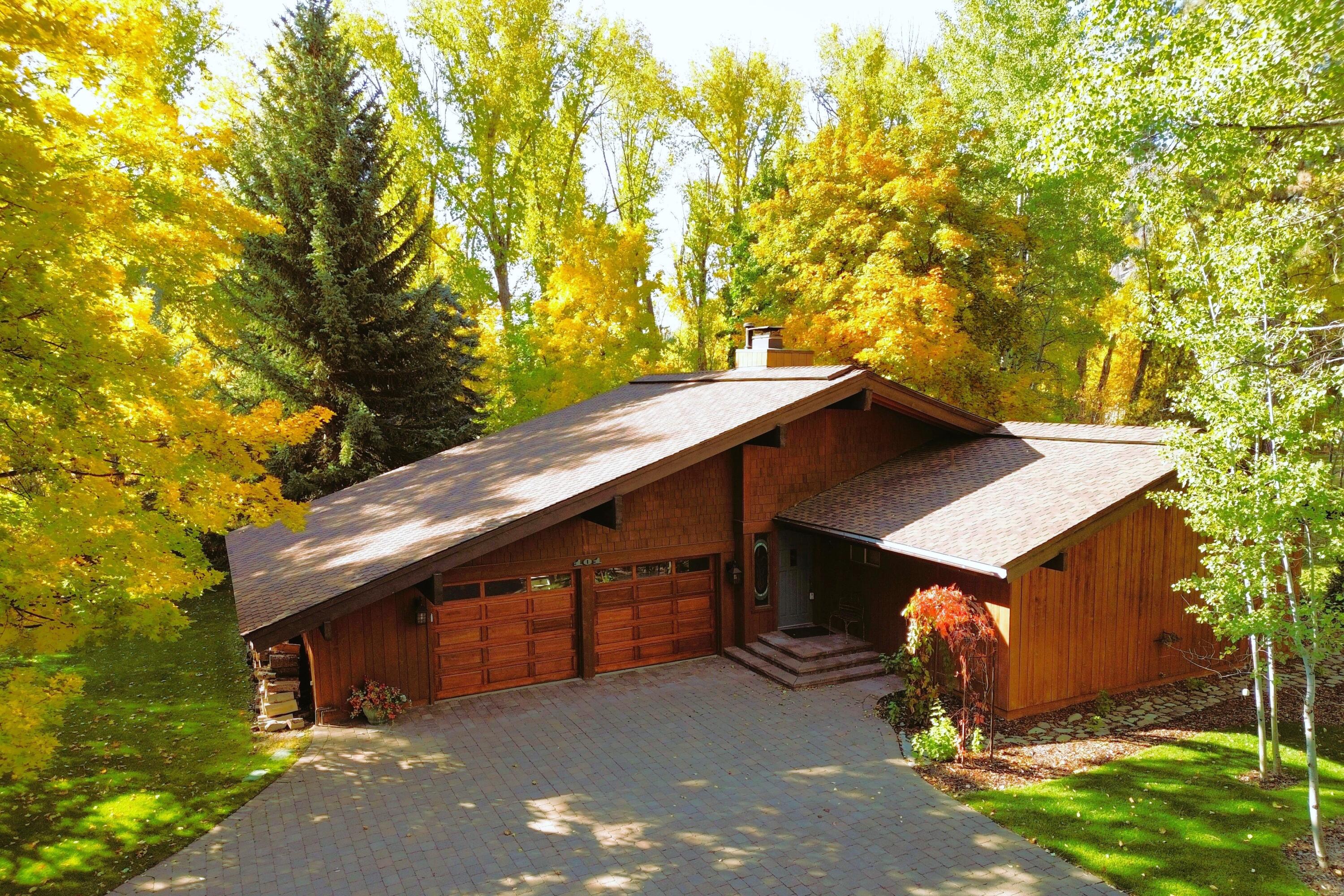 Blaine County, Idaho 83333, United States, 3 Bedrooms Bedrooms, ,2 BathroomsBathrooms,Residential,Active,92816