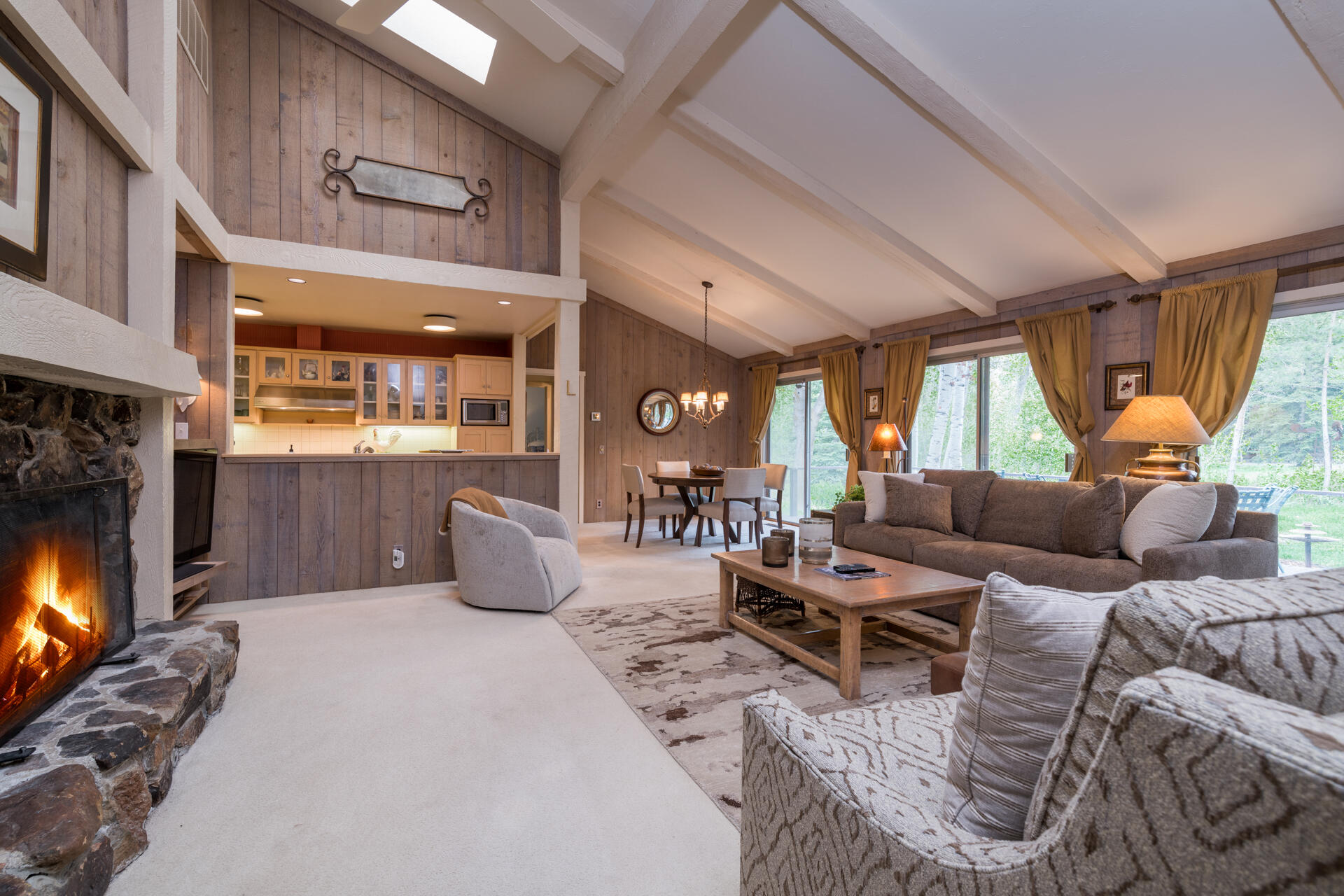 Blaine County, Idaho 83333, United States, 3 Bedrooms Bedrooms, ,2 BathroomsBathrooms,Residential,Active,92816