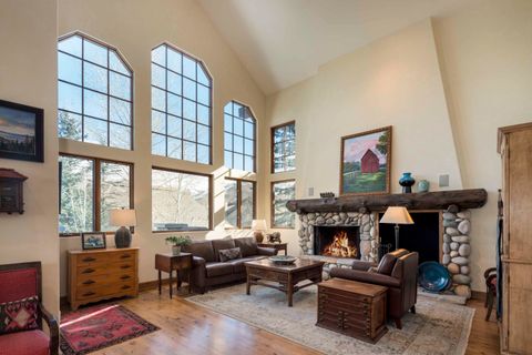 Photo of 6 Coyote Court Ct, Sun Valley, ID 83353 (MLS # 25-332926)