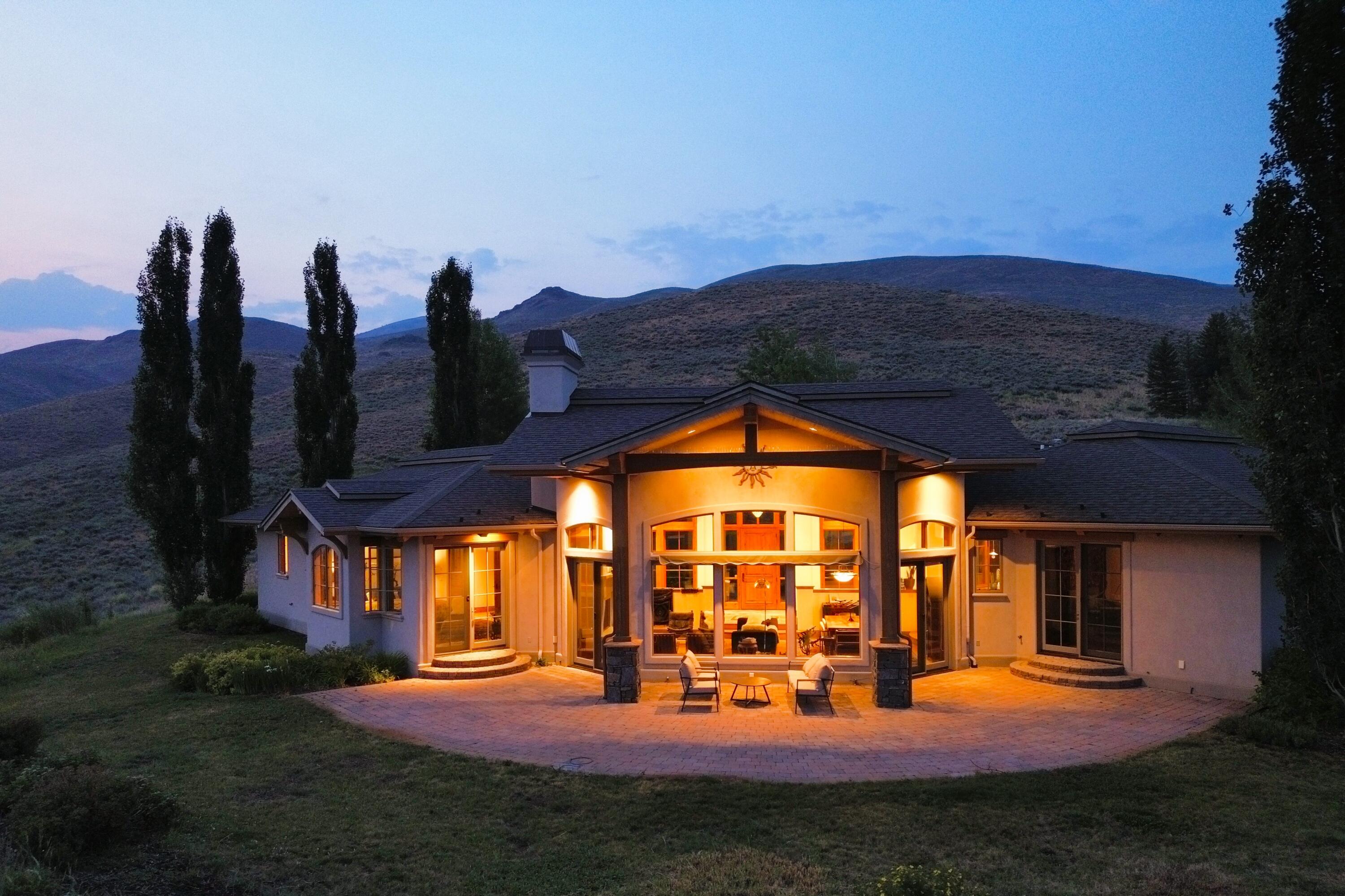 Blaine County, Idaho 83333, United States, 3 Bedrooms Bedrooms, ,4 BathroomsBathrooms,Commercial,Active,125417