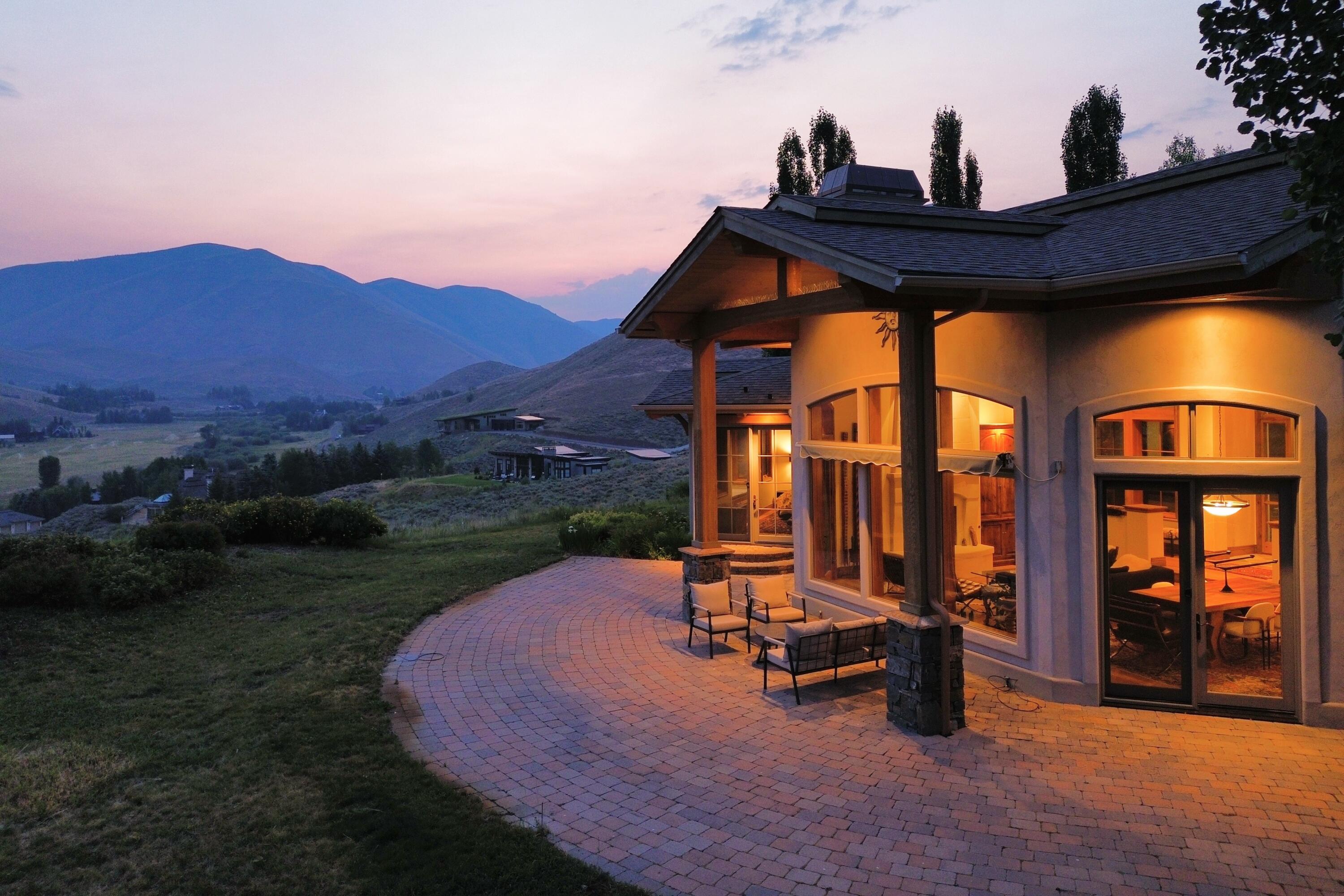 Blaine County, Idaho 83333, United States, 3 Bedrooms Bedrooms, ,4 BathroomsBathrooms,Commercial,Active,125417