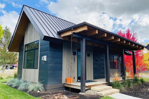 Photo of 1009 Cutters Dr, Hailey, ID 83333 (MLS # 25-333238)