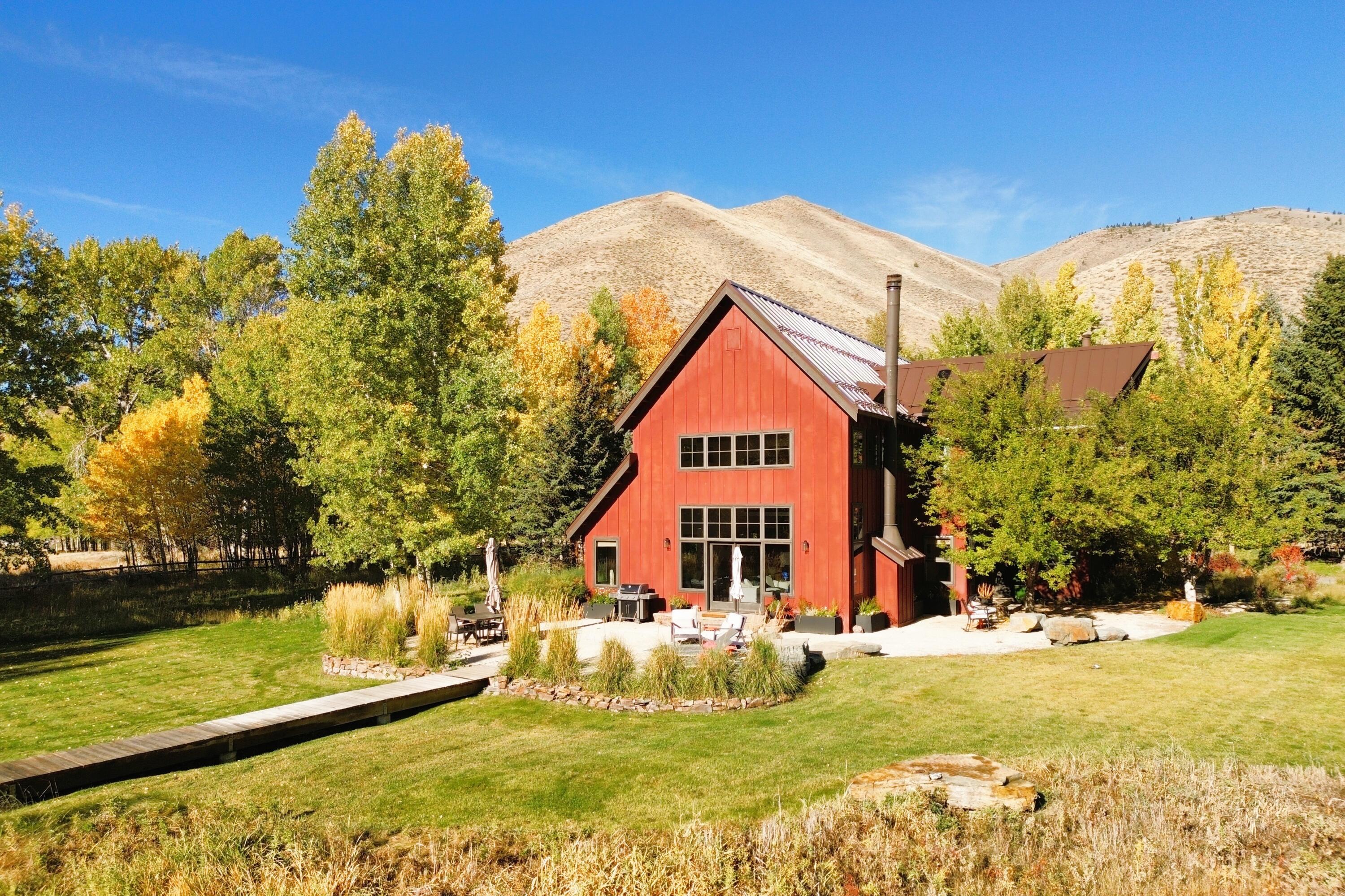 Blaine County, Idaho 83340, United States, 6 Bedrooms Bedrooms, ,5 BathroomsBathrooms,Residential,Pending,52288