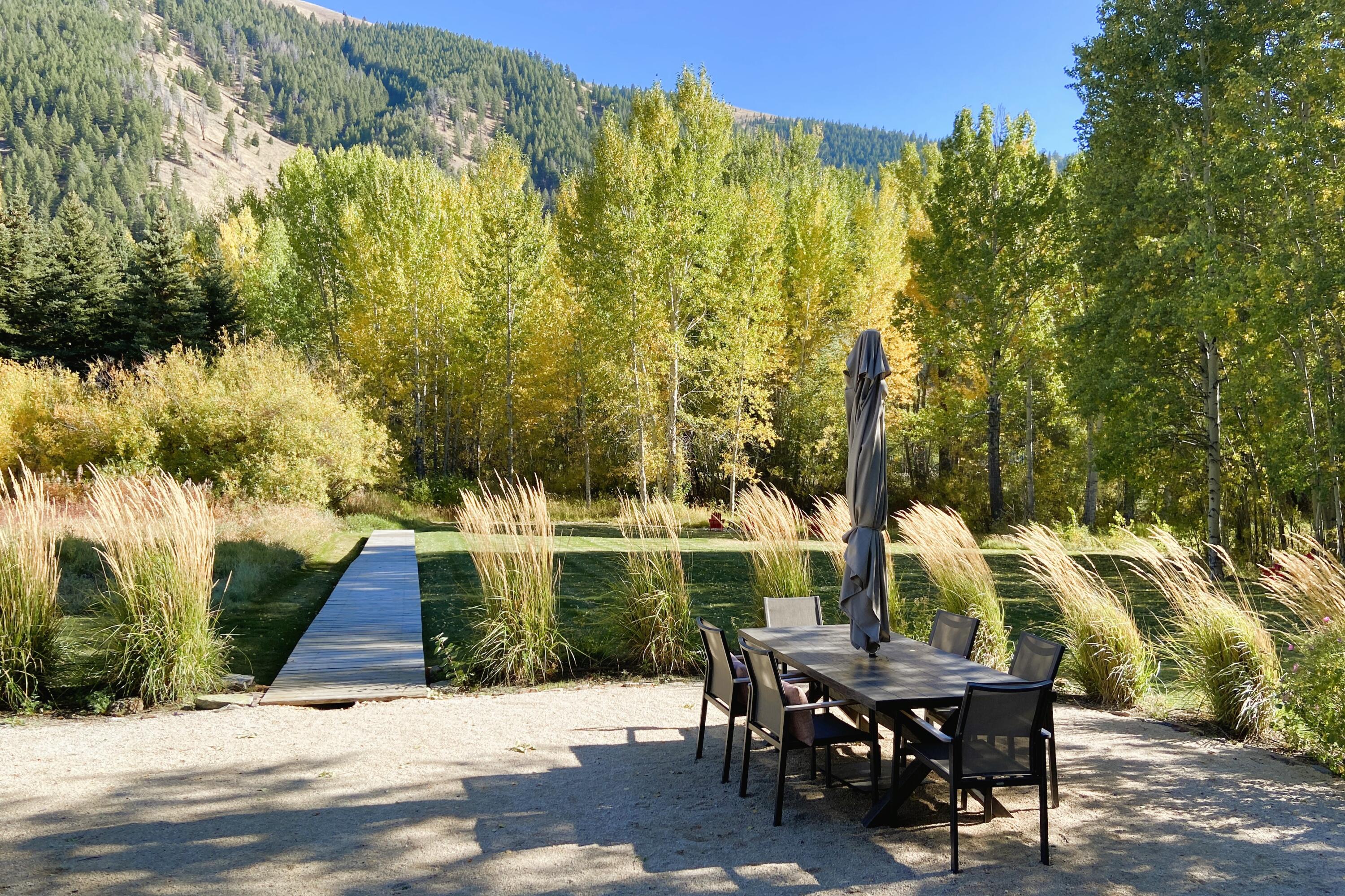 Blaine County, Idaho 83340, United States, 6 Bedrooms Bedrooms, ,5 BathroomsBathrooms,Residential,Pending,52288