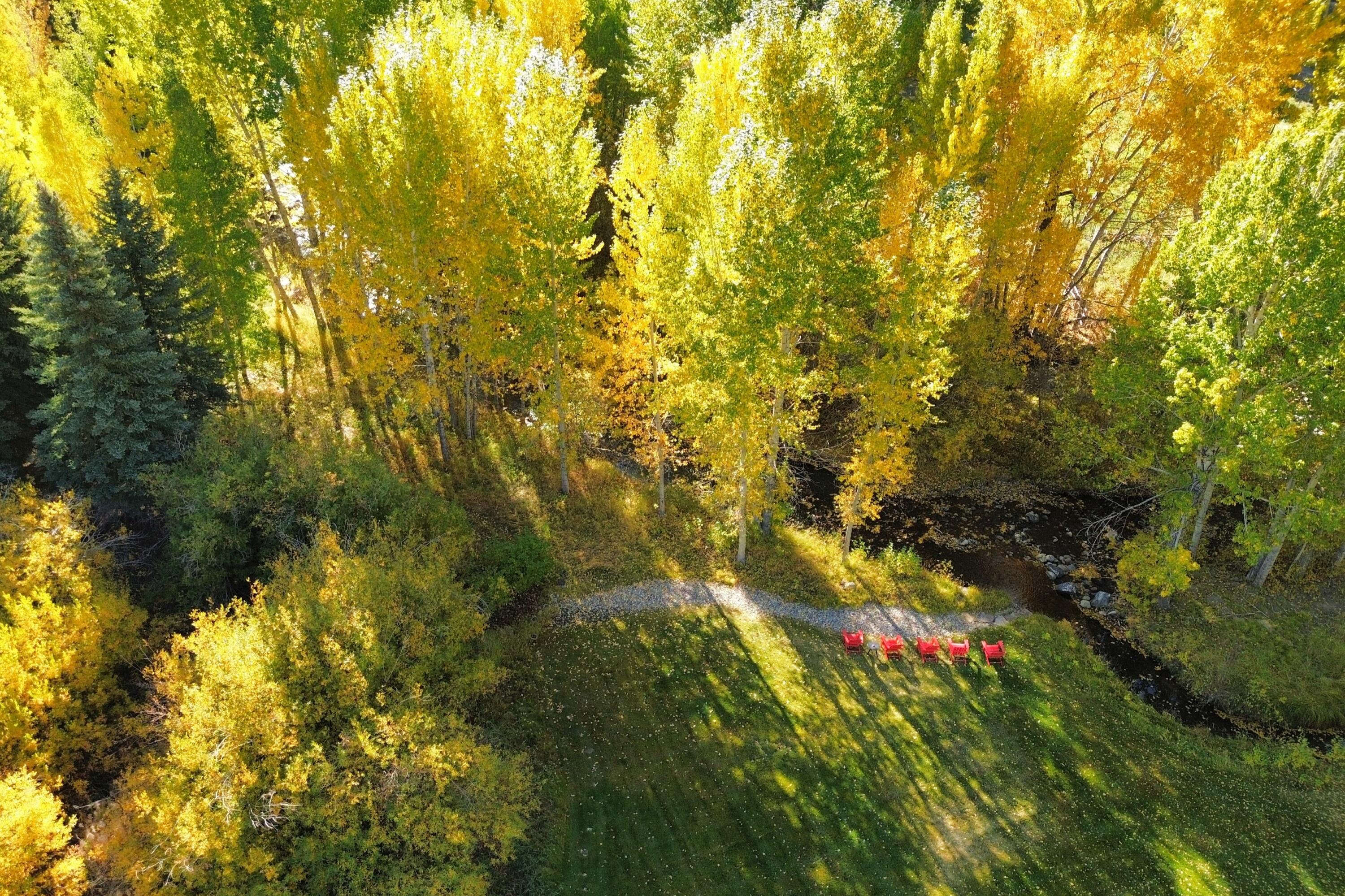 Blaine County, Idaho 83340, United States, 6 Bedrooms Bedrooms, ,5 BathroomsBathrooms,Residential,Pending,52288