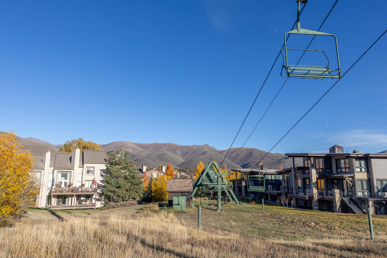 Exterior from Elkhorn lift
