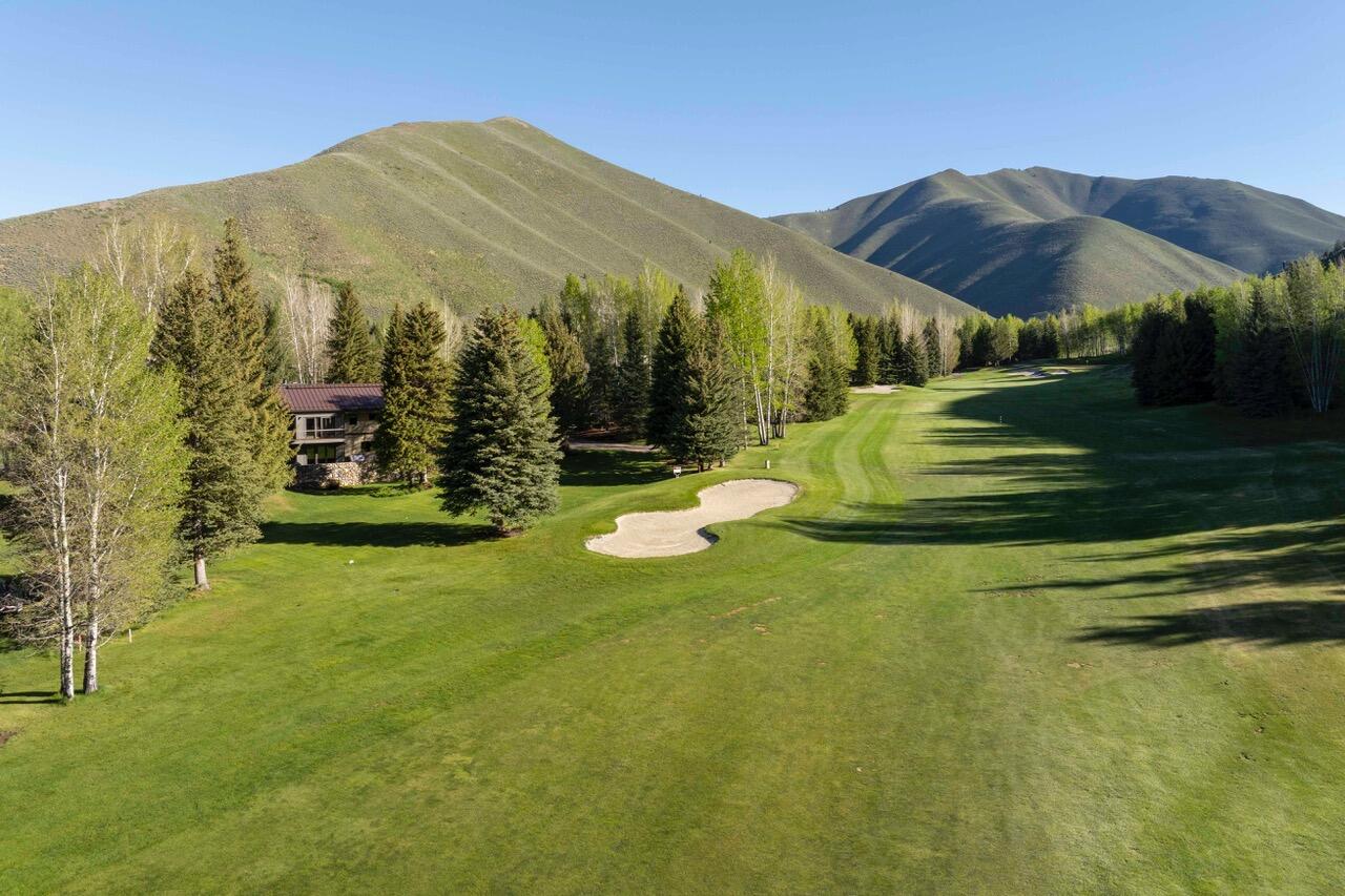 Sun Valley, Idaho 83353, United States, 4 Bedrooms Bedrooms, ,5 BathroomsBathrooms,Residential,Pending,59770