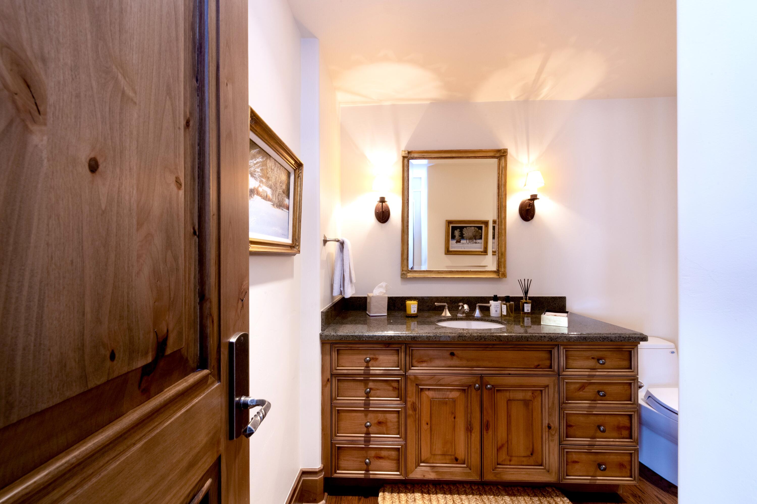 Sun Valley, Idaho 83353, United States, 4 Bedrooms Bedrooms, ,5 BathroomsBathrooms,Residential,Pending,59770