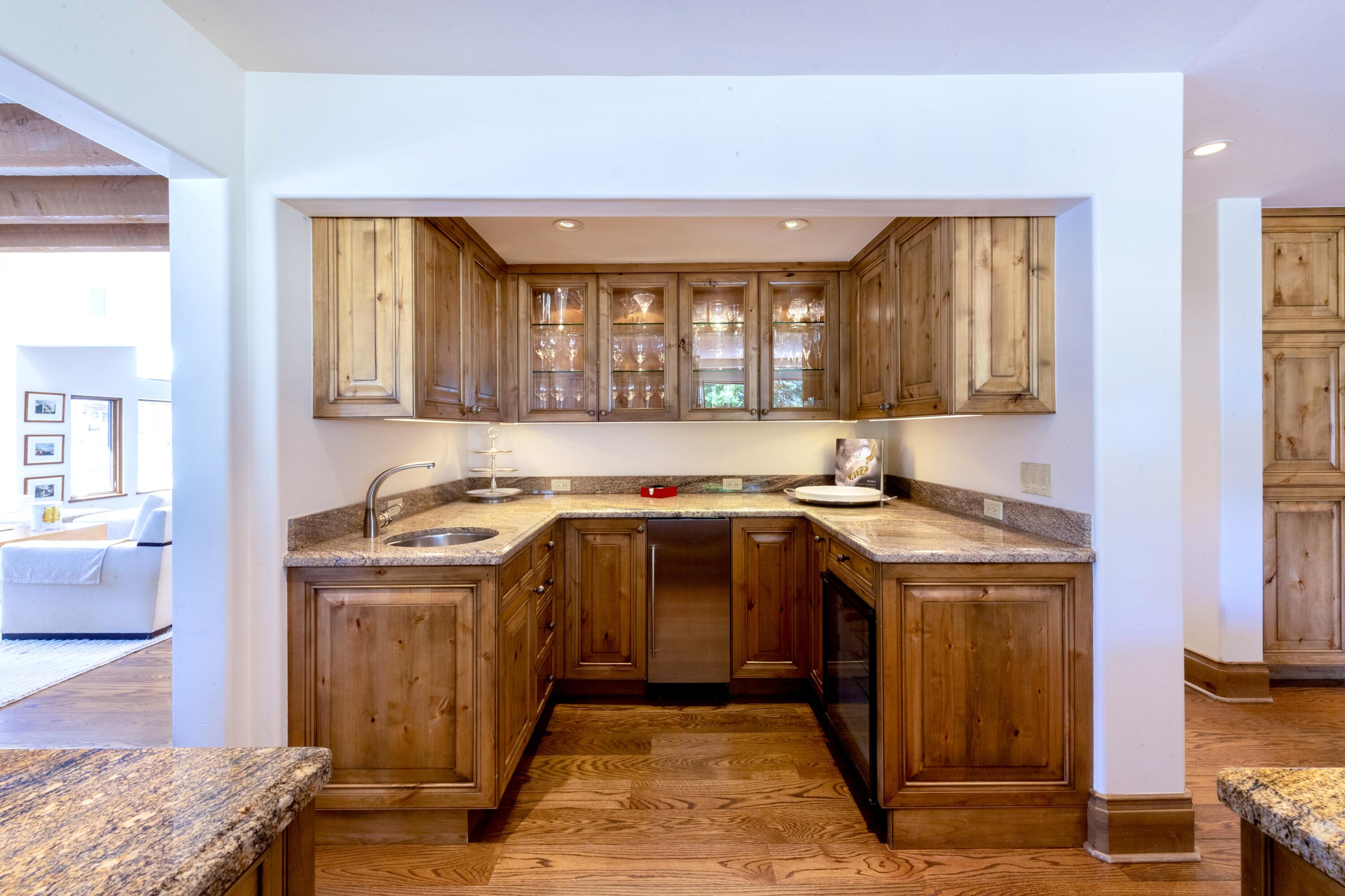 Sun Valley, Idaho 83353, United States, 4 Bedrooms Bedrooms, ,5 BathroomsBathrooms,Residential,Pending,59770