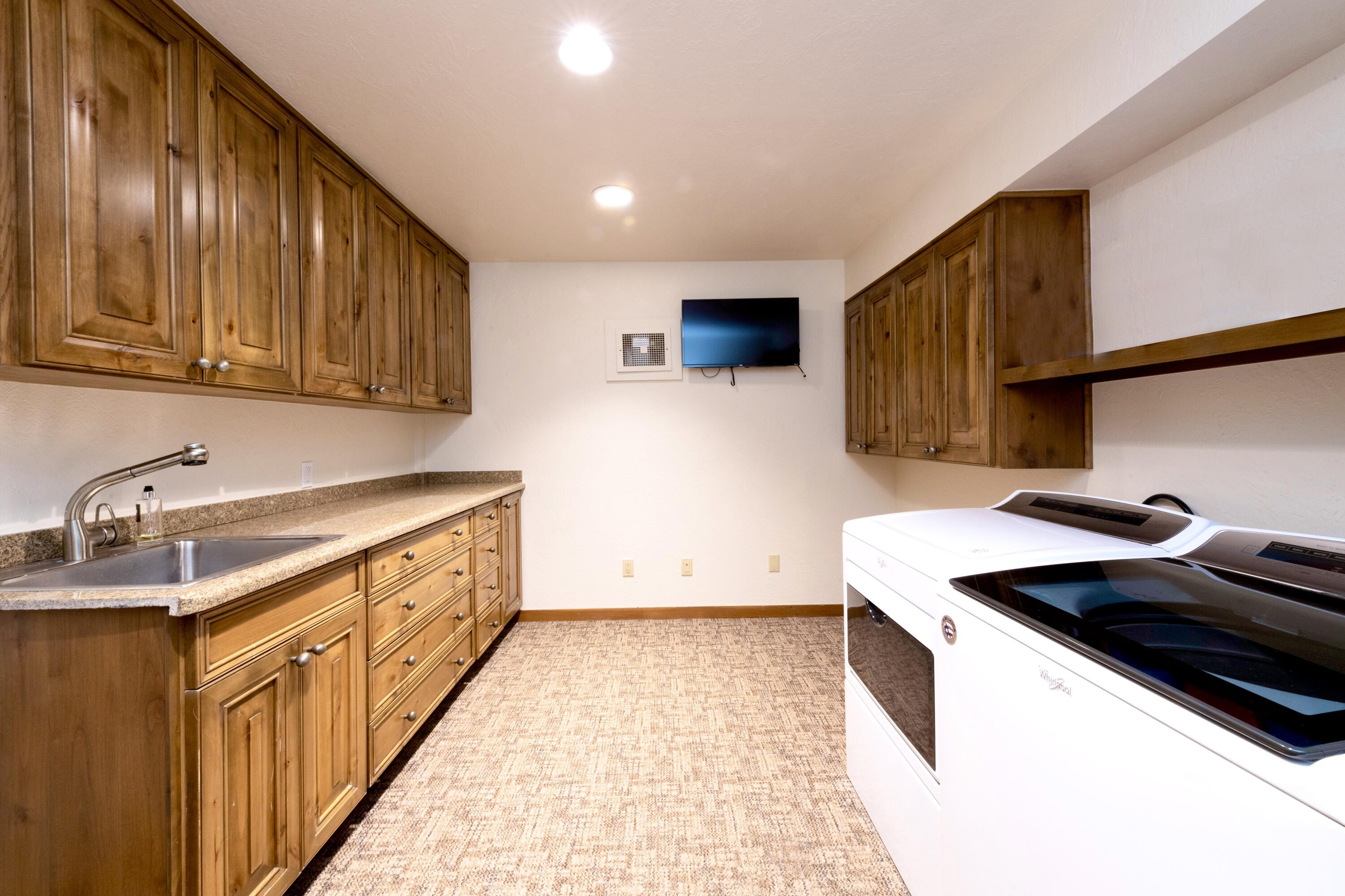 Sun Valley, Idaho 83353, United States, 4 Bedrooms Bedrooms, ,5 BathroomsBathrooms,Residential,Pending,59770