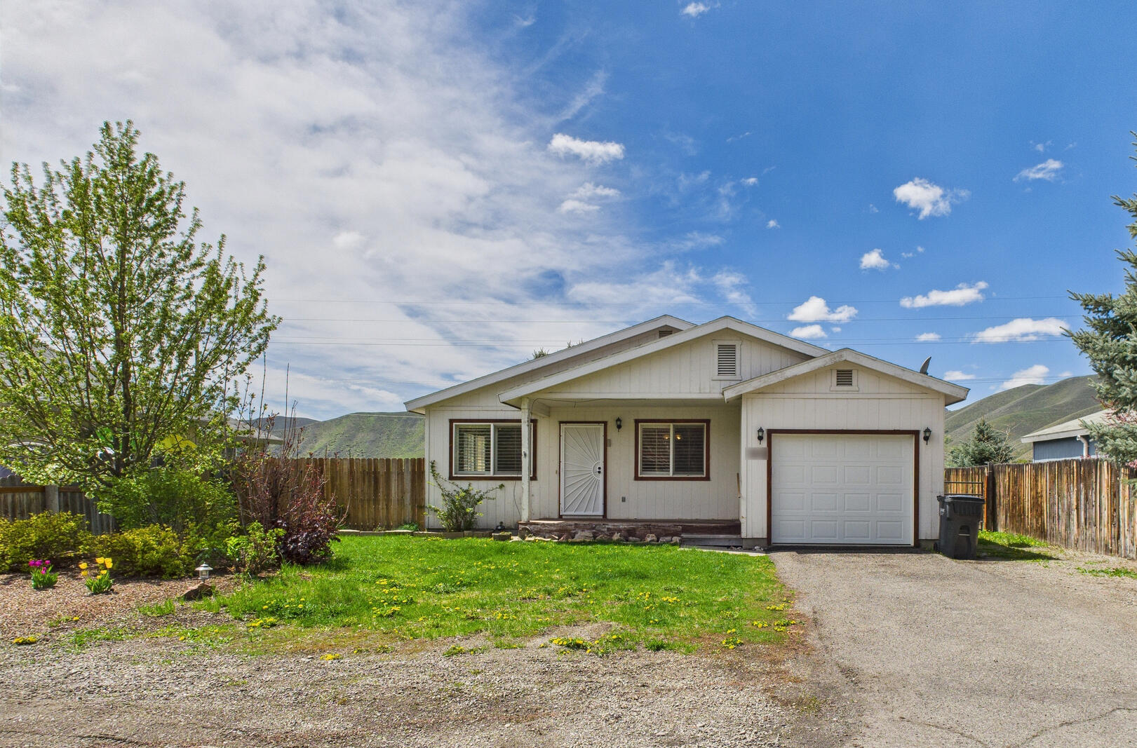 3621 Glenbrook Dr, Hailey, Idaho image 2
