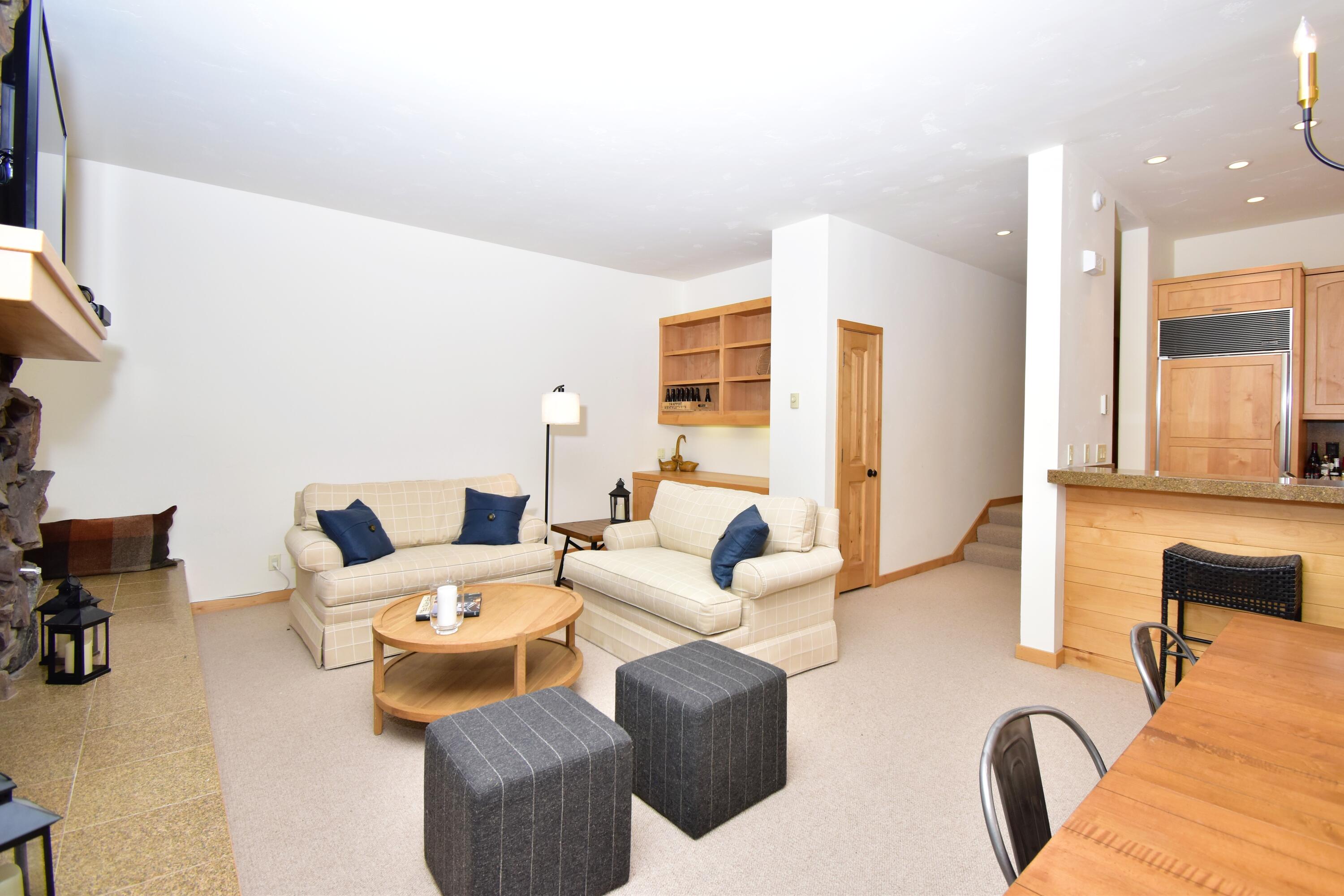 601 Living Room 2