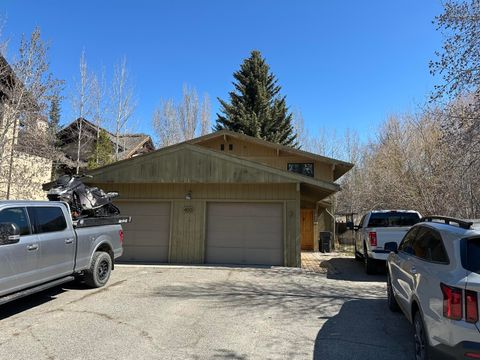 Multifamily For Sale - 400 N 4th Ave<br/> Ketchum, ID 83340