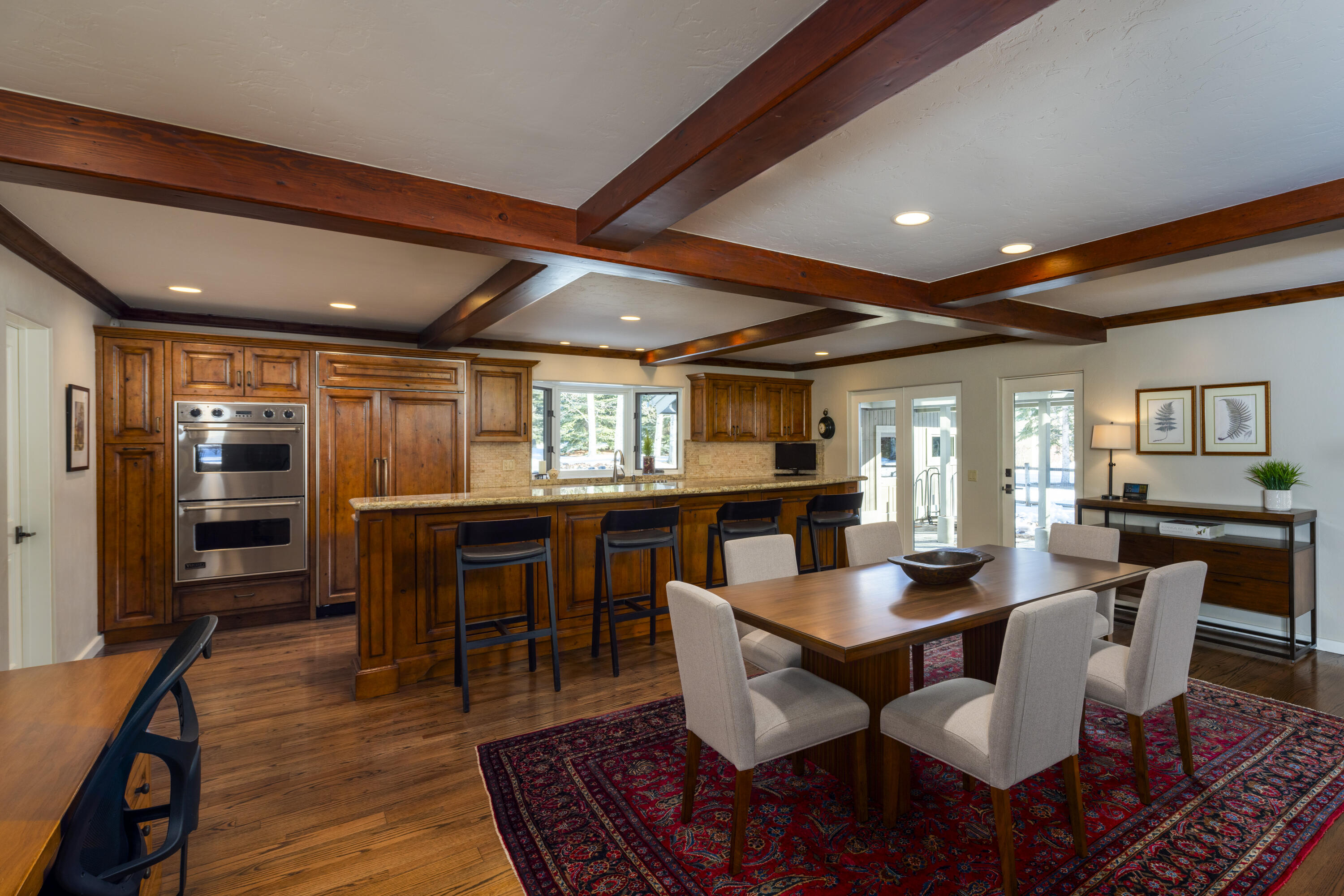 6 Kitchen and Dining 2