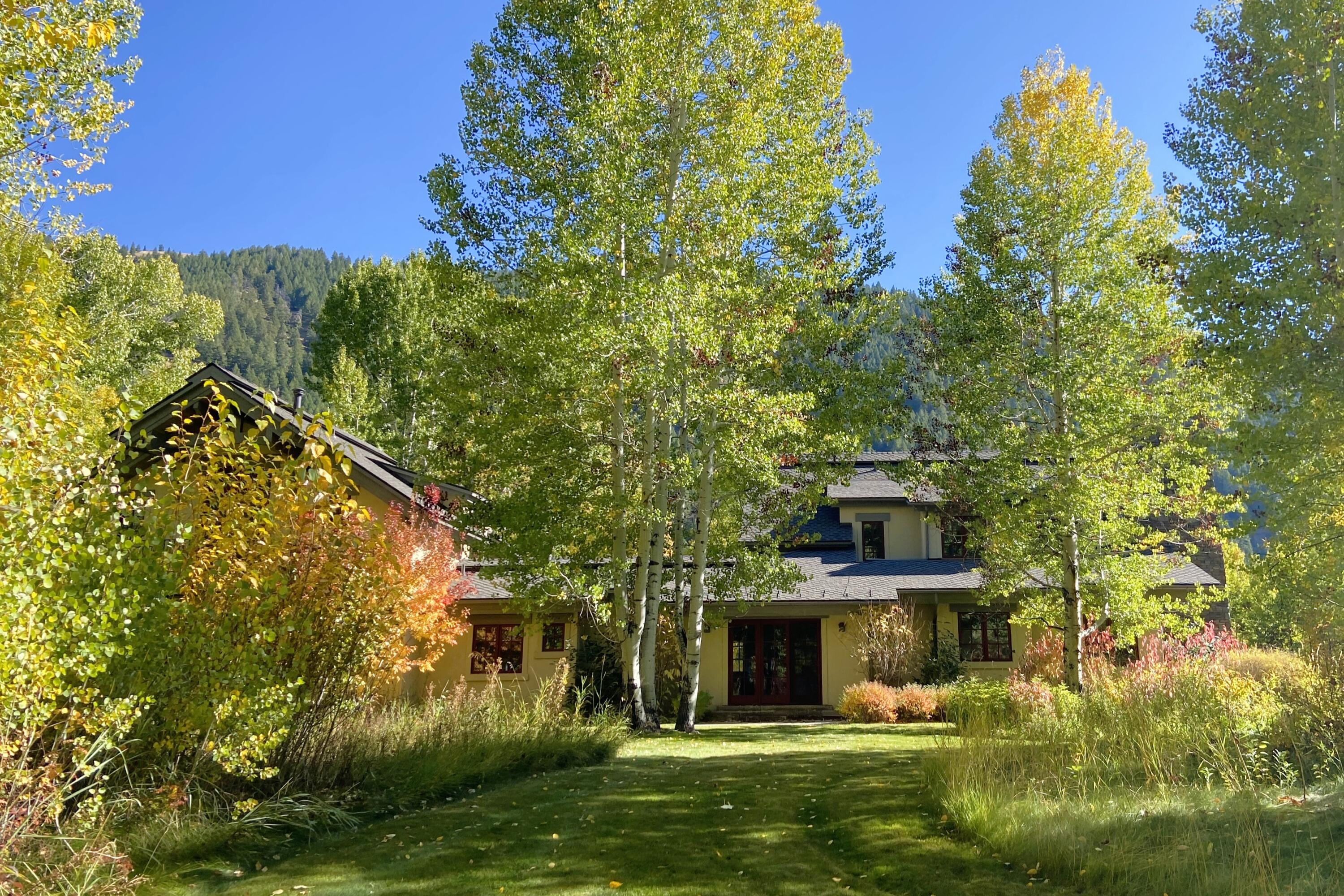 Blaine County, Idaho 83333, United States, 5 Bedrooms Bedrooms, ,6 BathroomsBathrooms,Residential,Active,35262