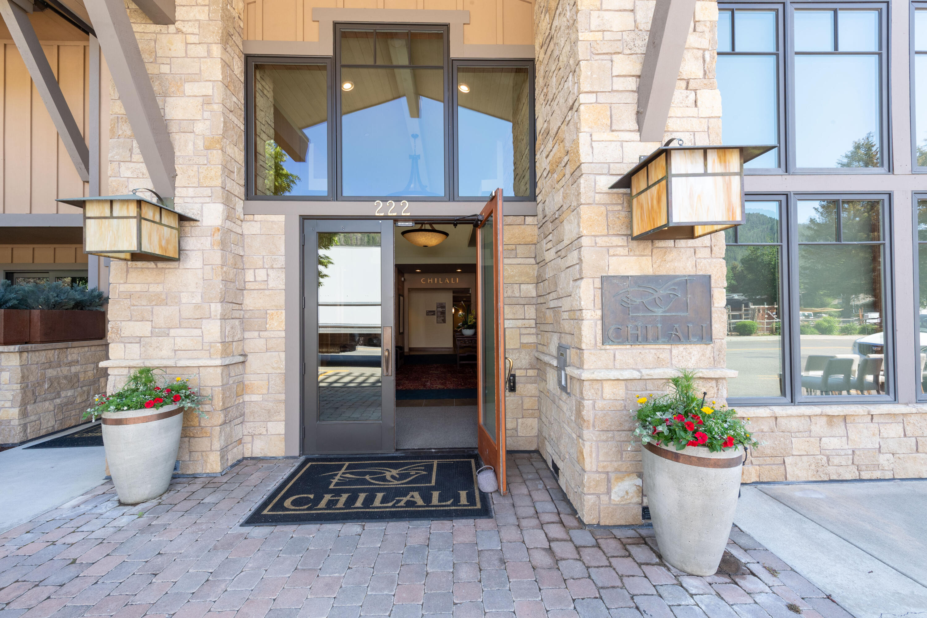 Ketchum, Idaho 83340, United States, 3 Bedrooms Bedrooms, ,4 BathroomsBathrooms,Residential,Active,152188