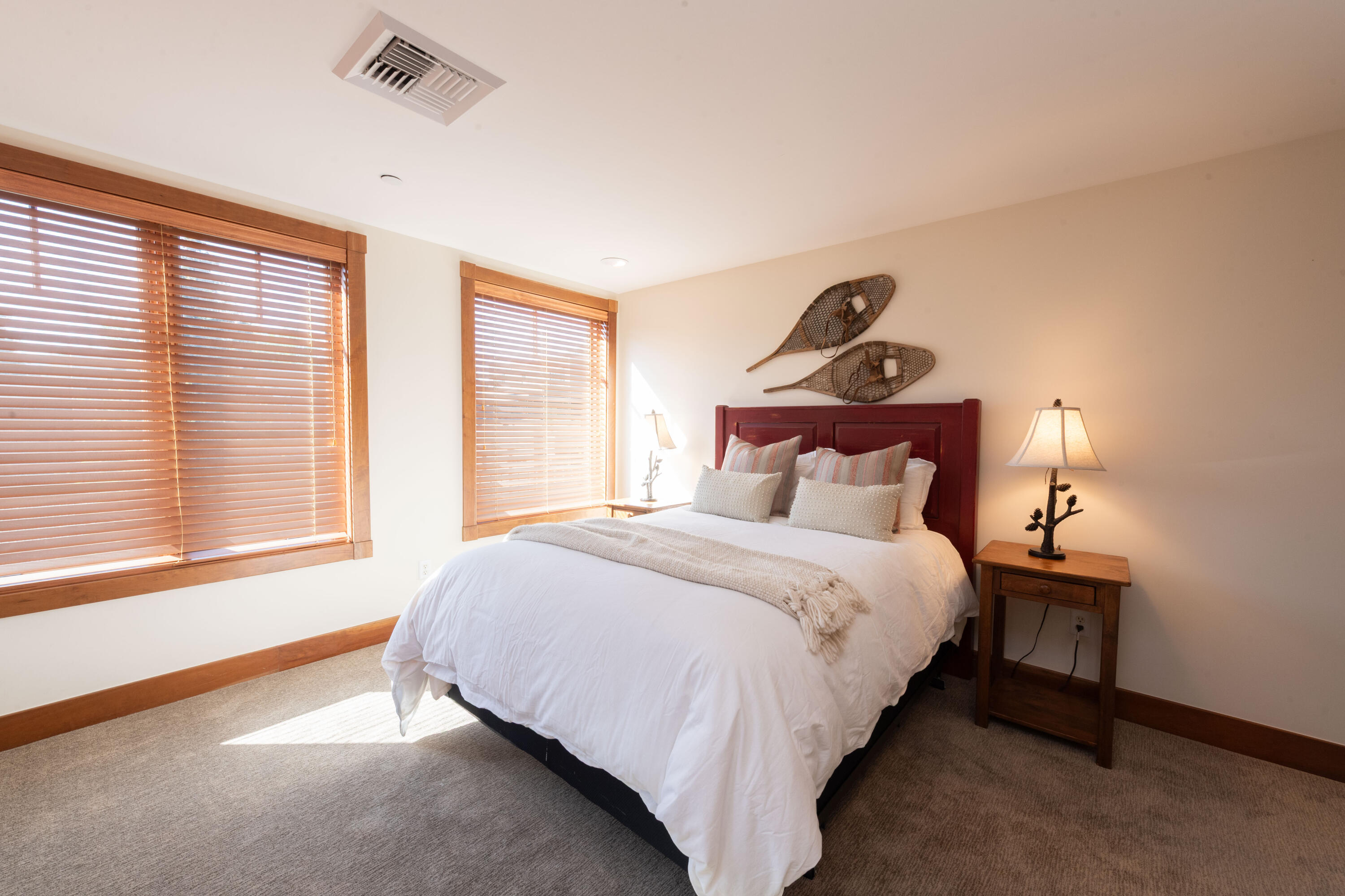 Ketchum, Idaho 83340, United States, 3 Bedrooms Bedrooms, ,4 BathroomsBathrooms,Residential,Active,152188