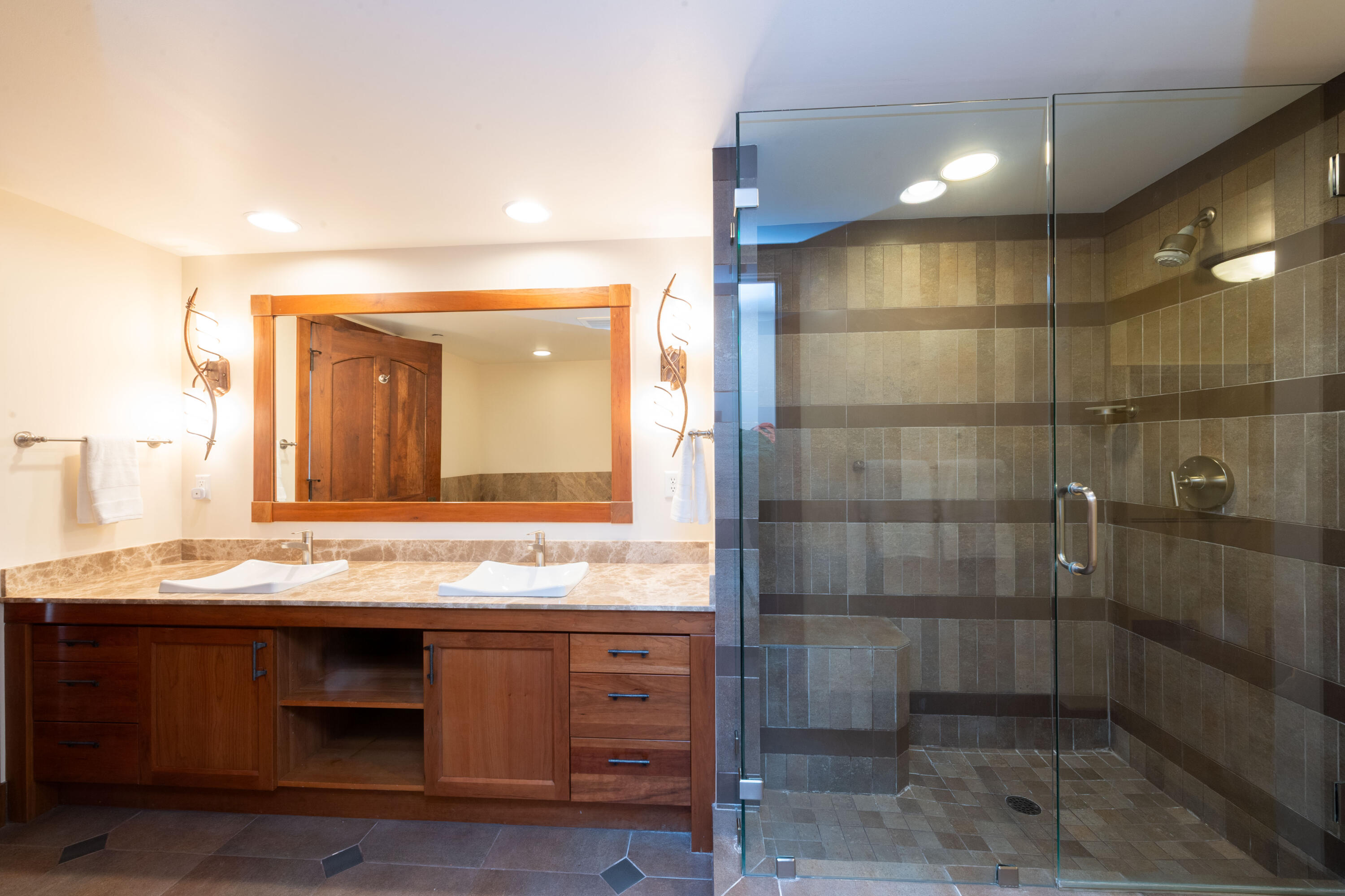 Ketchum, Idaho 83340, United States, 3 Bedrooms Bedrooms, ,4 BathroomsBathrooms,Residential,Active,152188