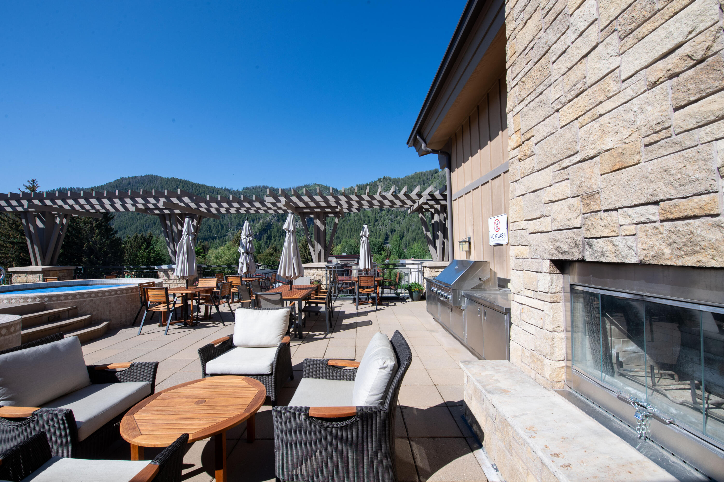 Ketchum, Idaho 83340, United States, 3 Bedrooms Bedrooms, ,4 BathroomsBathrooms,Residential,Active,152188