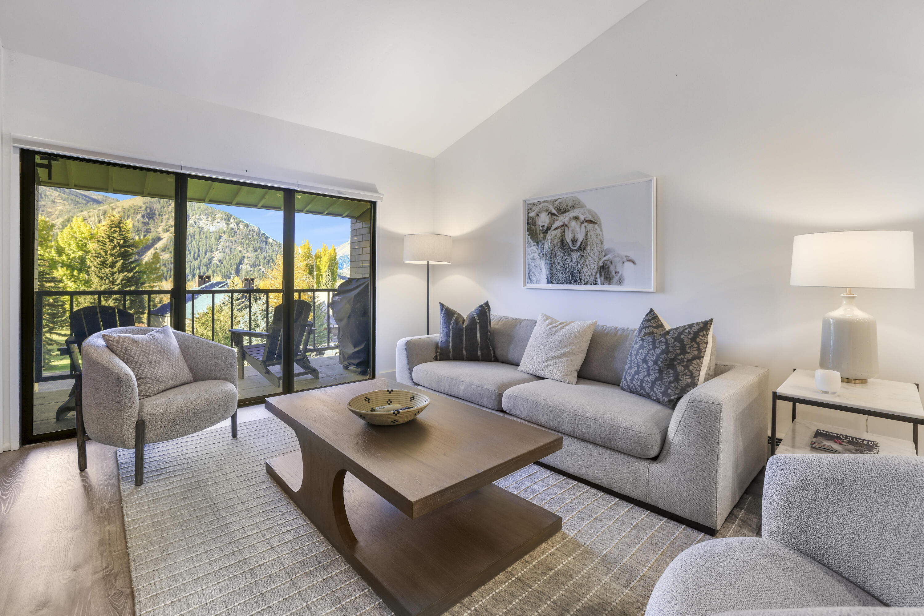 127 Saddle Road - 11 (1)