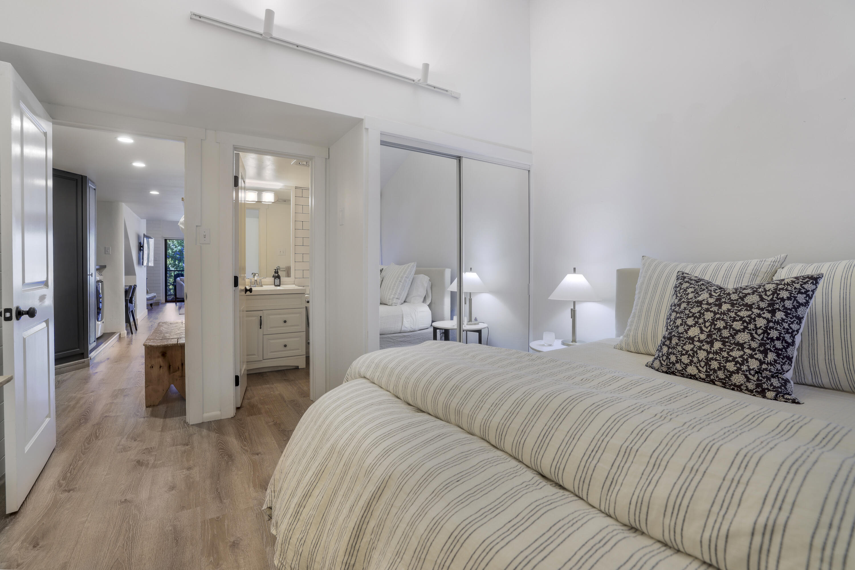 127 Saddle Road - 15