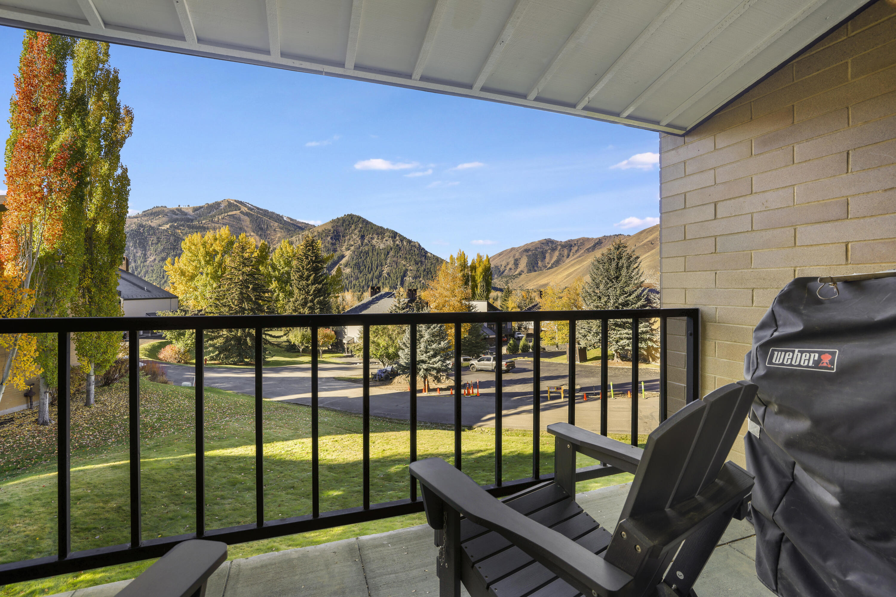 127 Saddle Road - 25