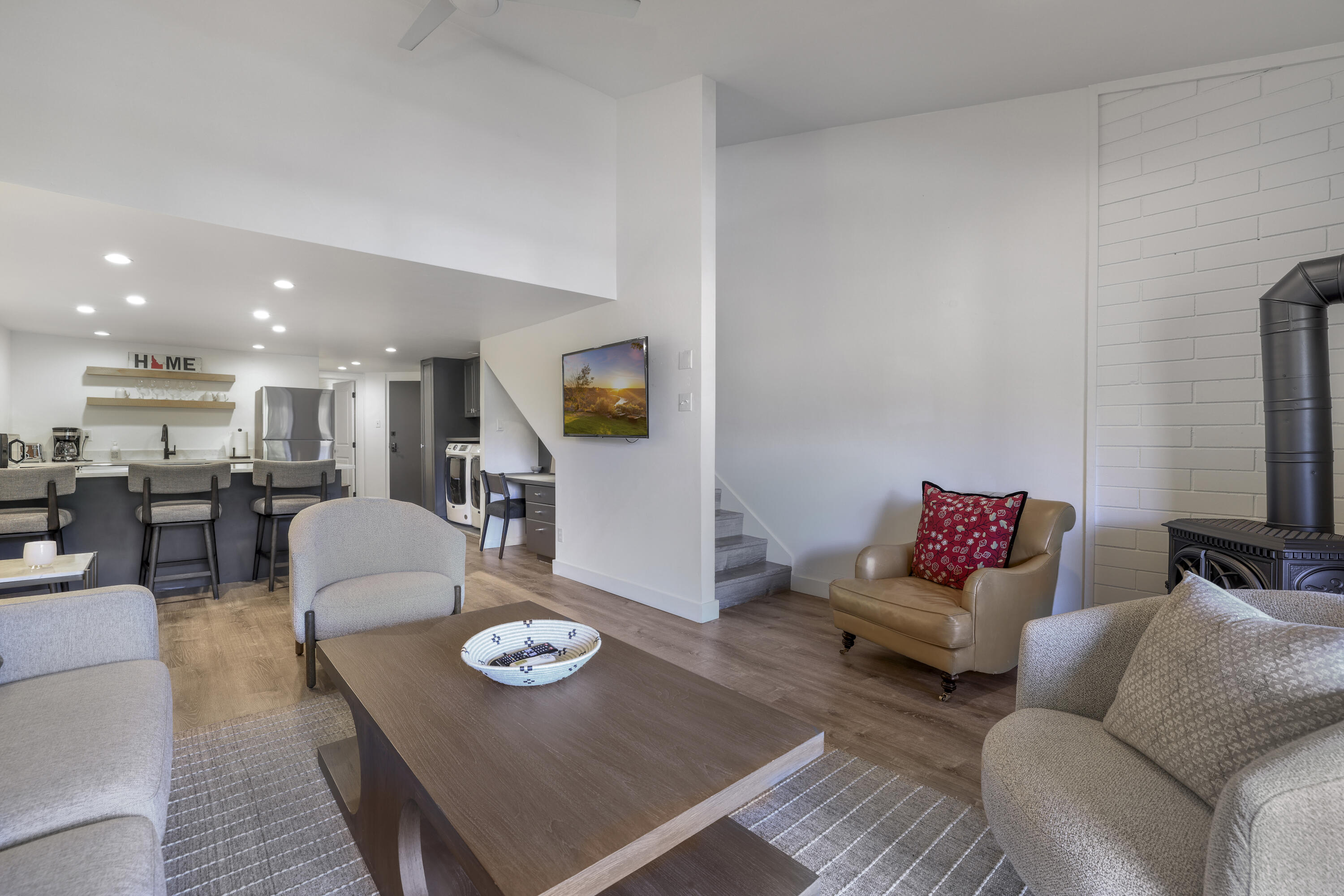 127 Saddle Road - 13 (1)