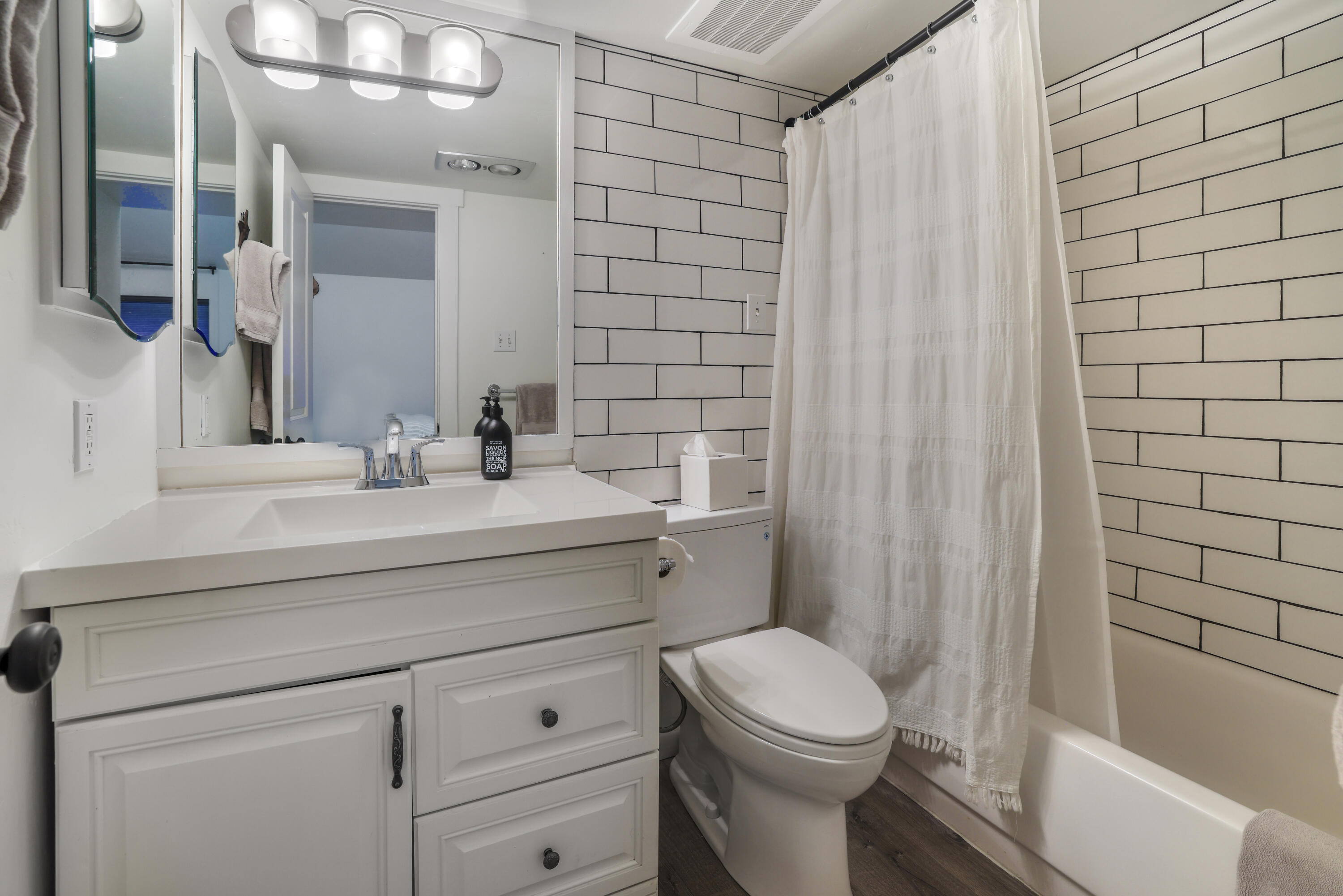 127 Saddle Road - 16