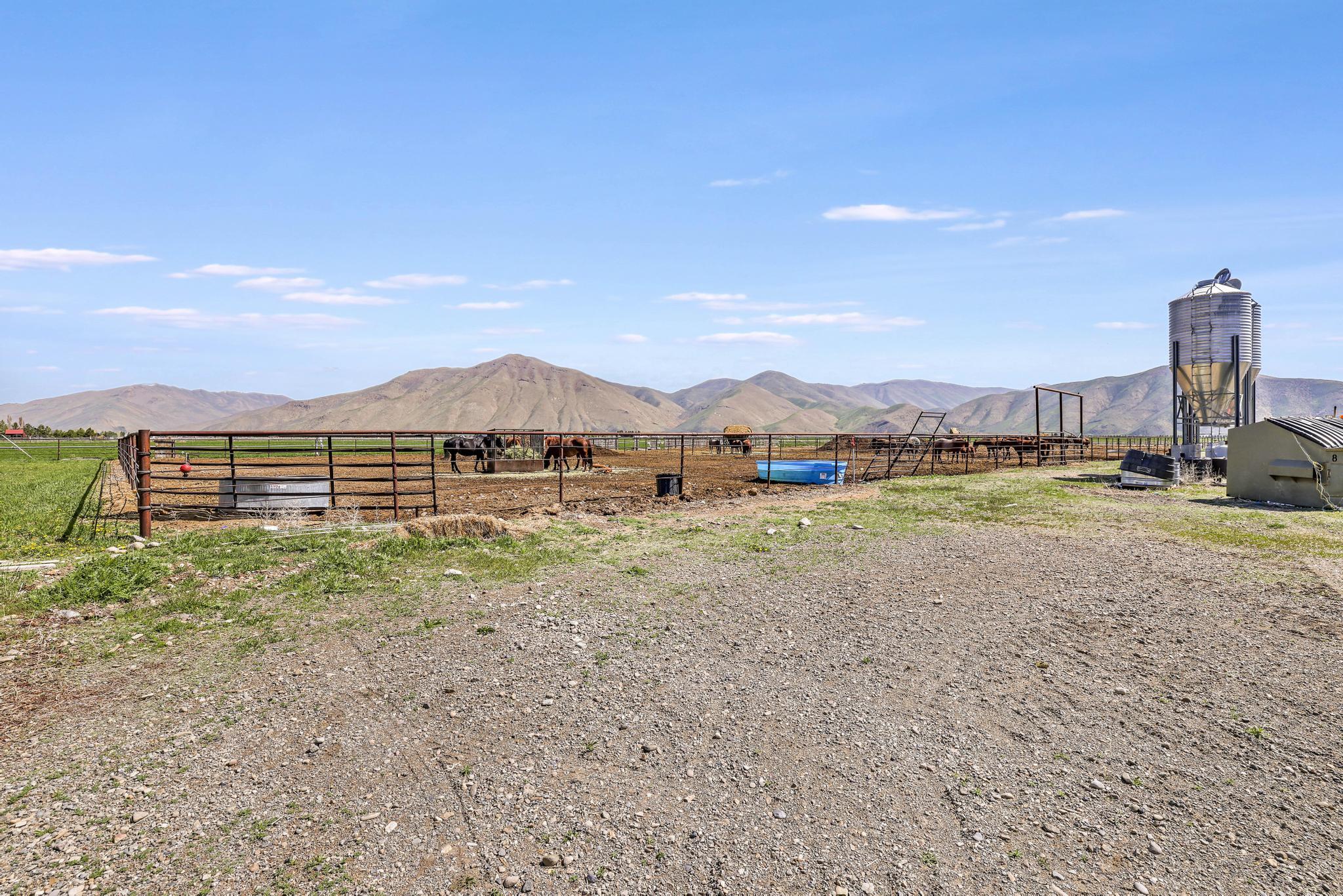 10727 State Highway 75, Bellevue, Idaho image 33