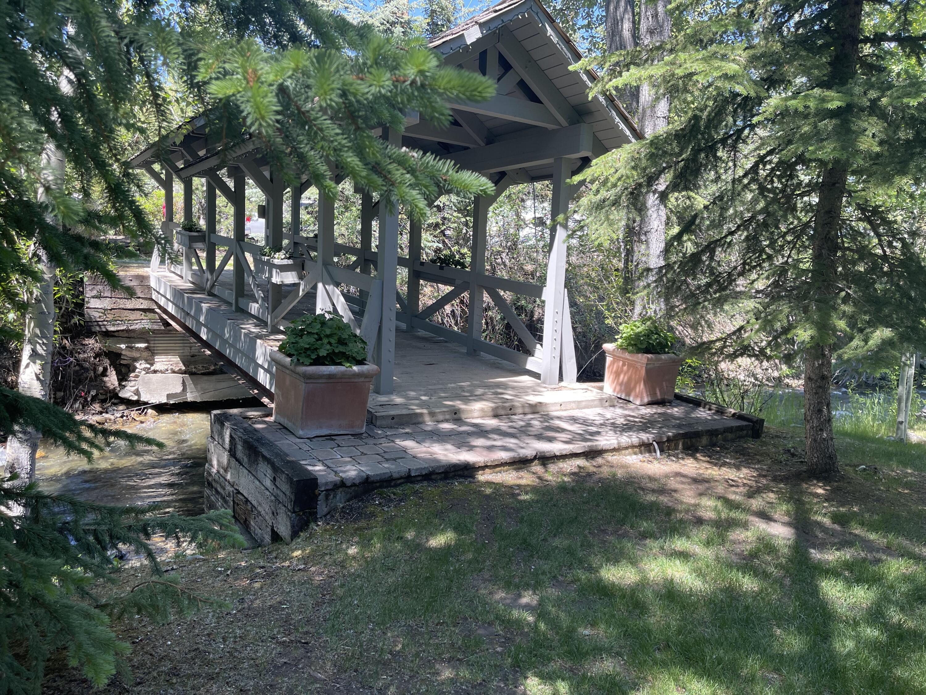 Ketchum, Idaho 83340, United States, 3 Bedrooms Bedrooms, ,3 BathroomsBathrooms,Residential,Pending,66198