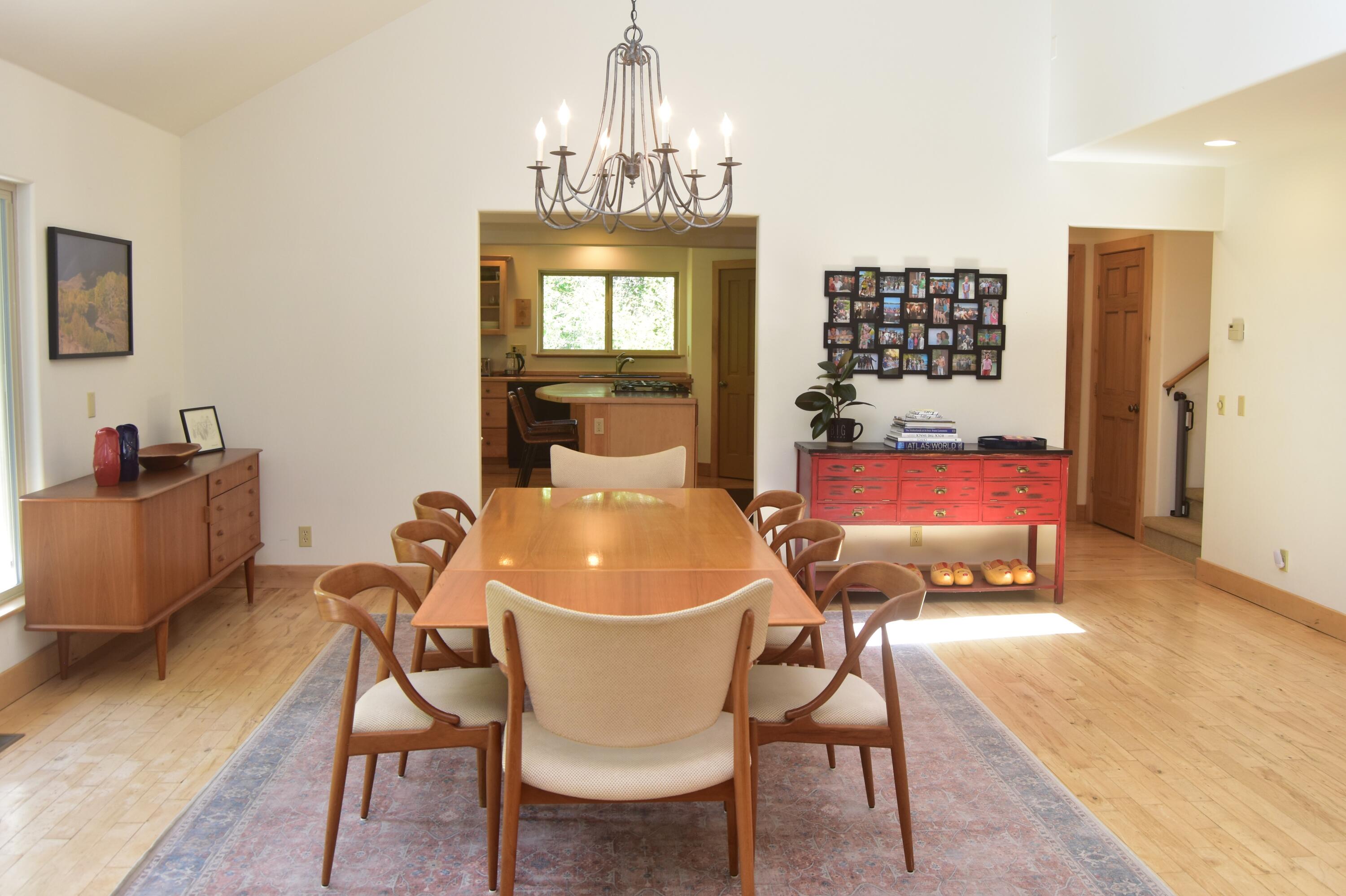 Hailey, Idaho 83333, United States, 5 Bedrooms Bedrooms, ,4 BathroomsBathrooms,Residential,Pending,56343